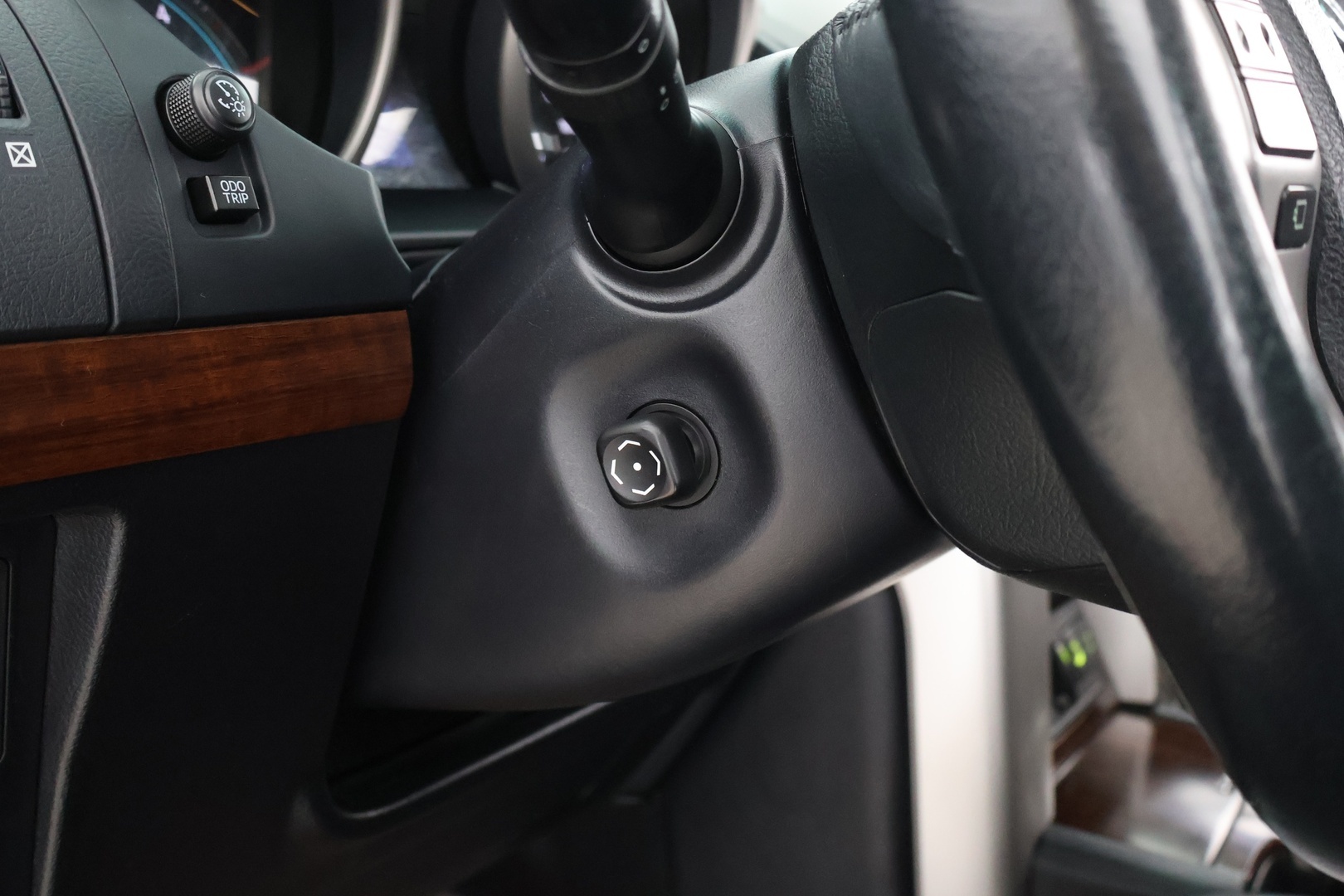 TOYOTA Land Cruiser 2011