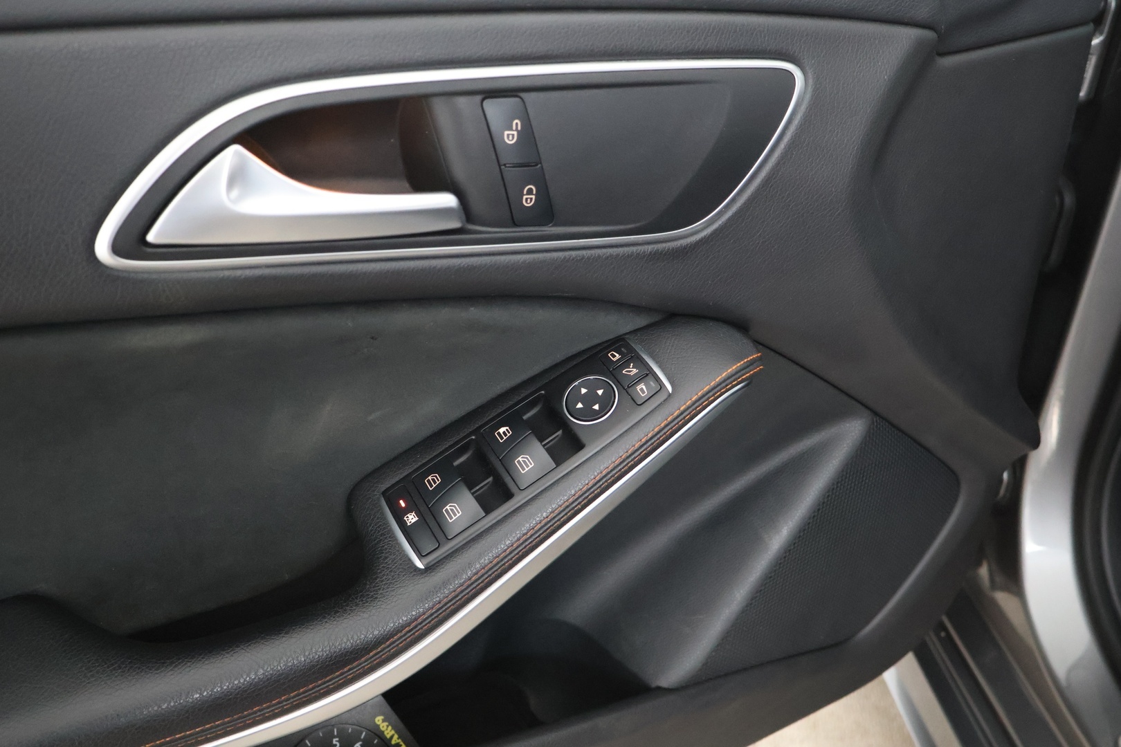 MERCEDES-BENZ CLA 2016