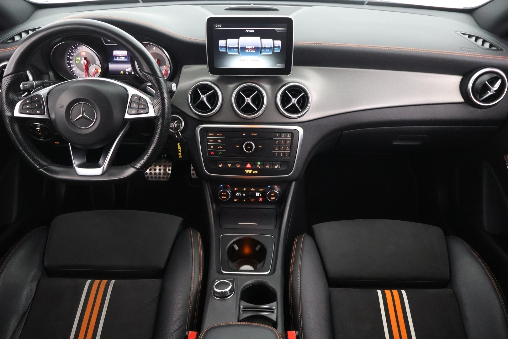 MERCEDES-BENZ CLA 2016