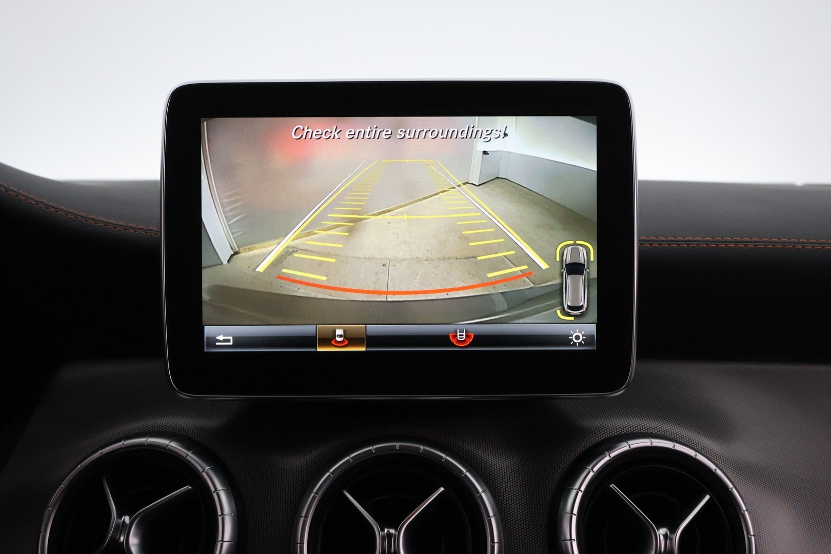 MERCEDES-BENZ CLA 2016