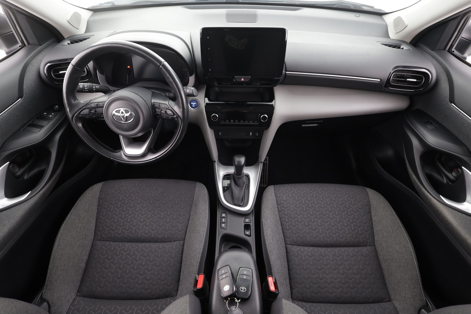 TOYOTA Yaris Cross 2022