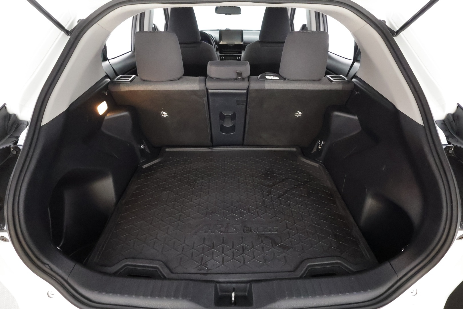TOYOTA Yaris Cross 2022