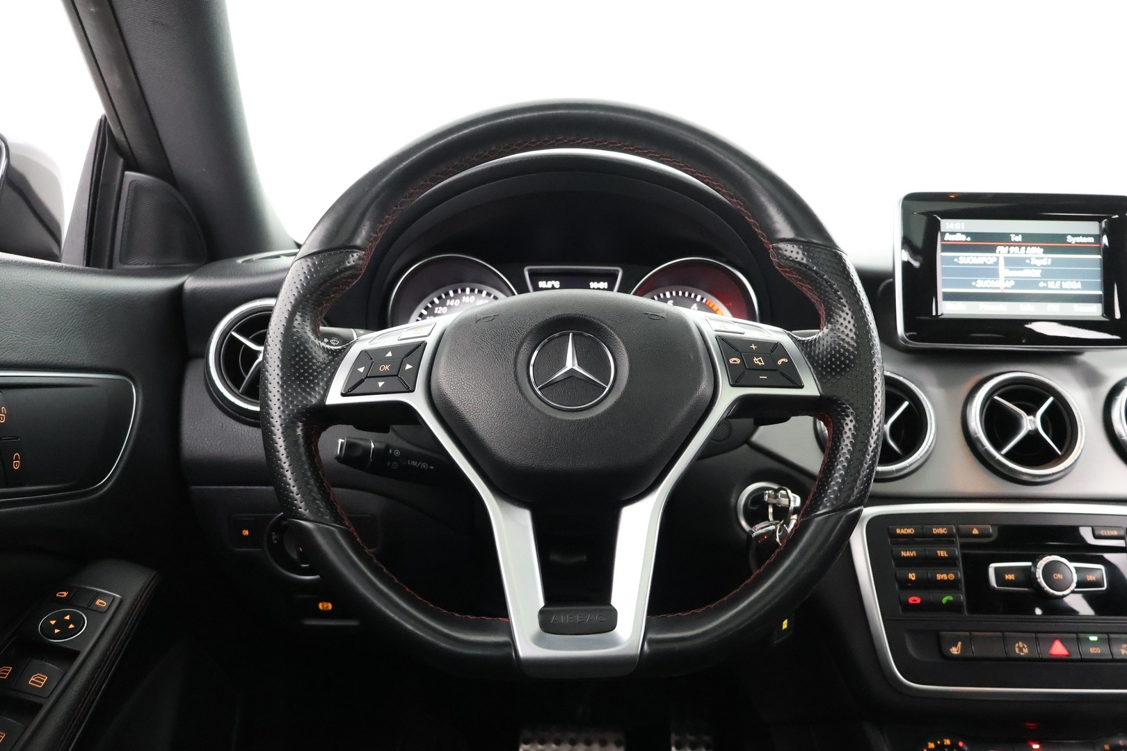 MERCEDES-BENZ CLA 2014