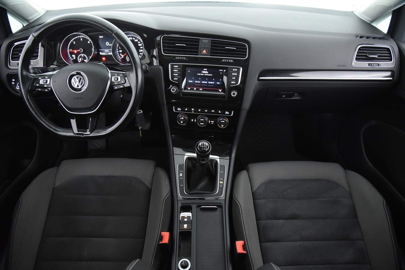 VOLKSWAGEN Golf 2015