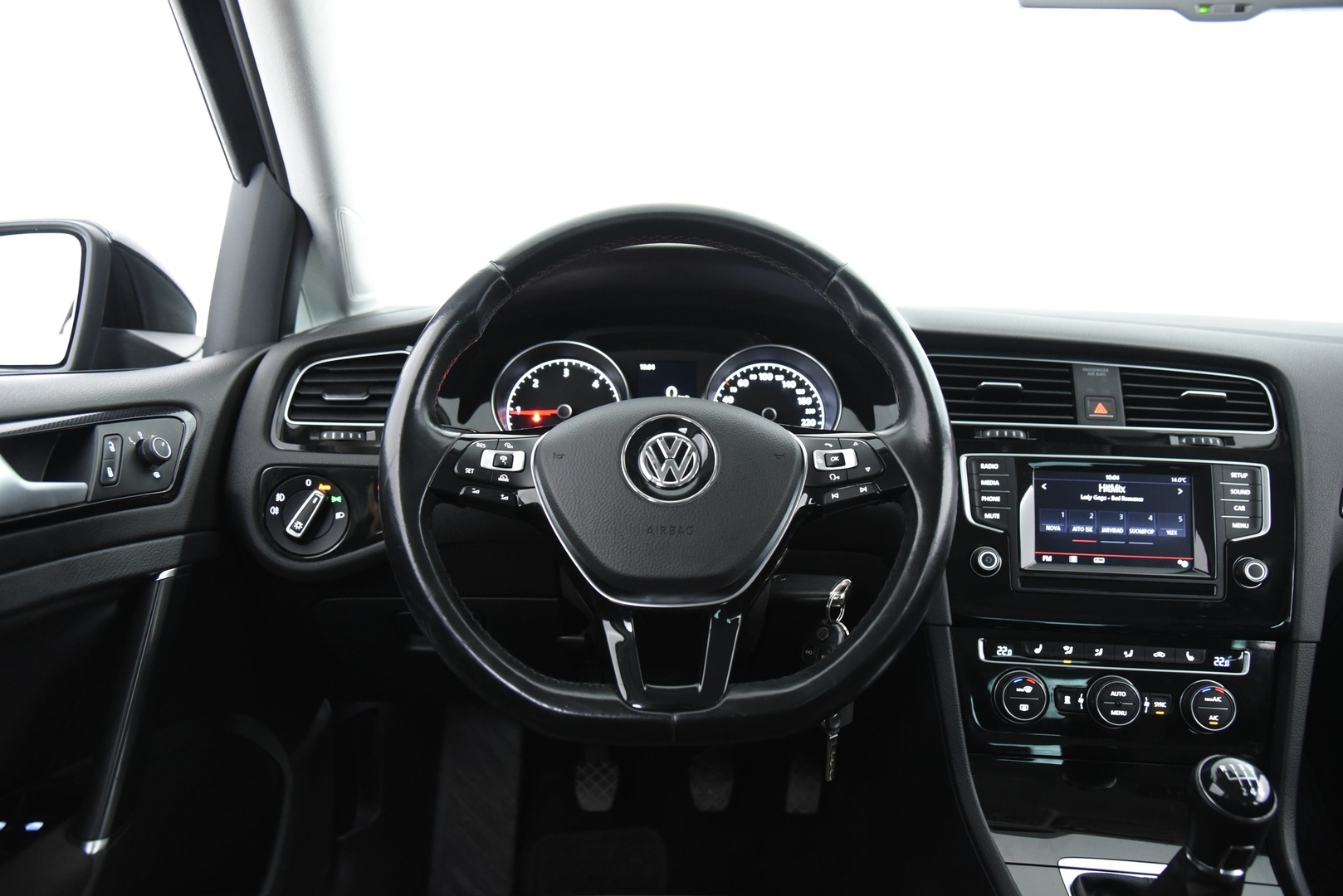 VOLKSWAGEN Golf 2015