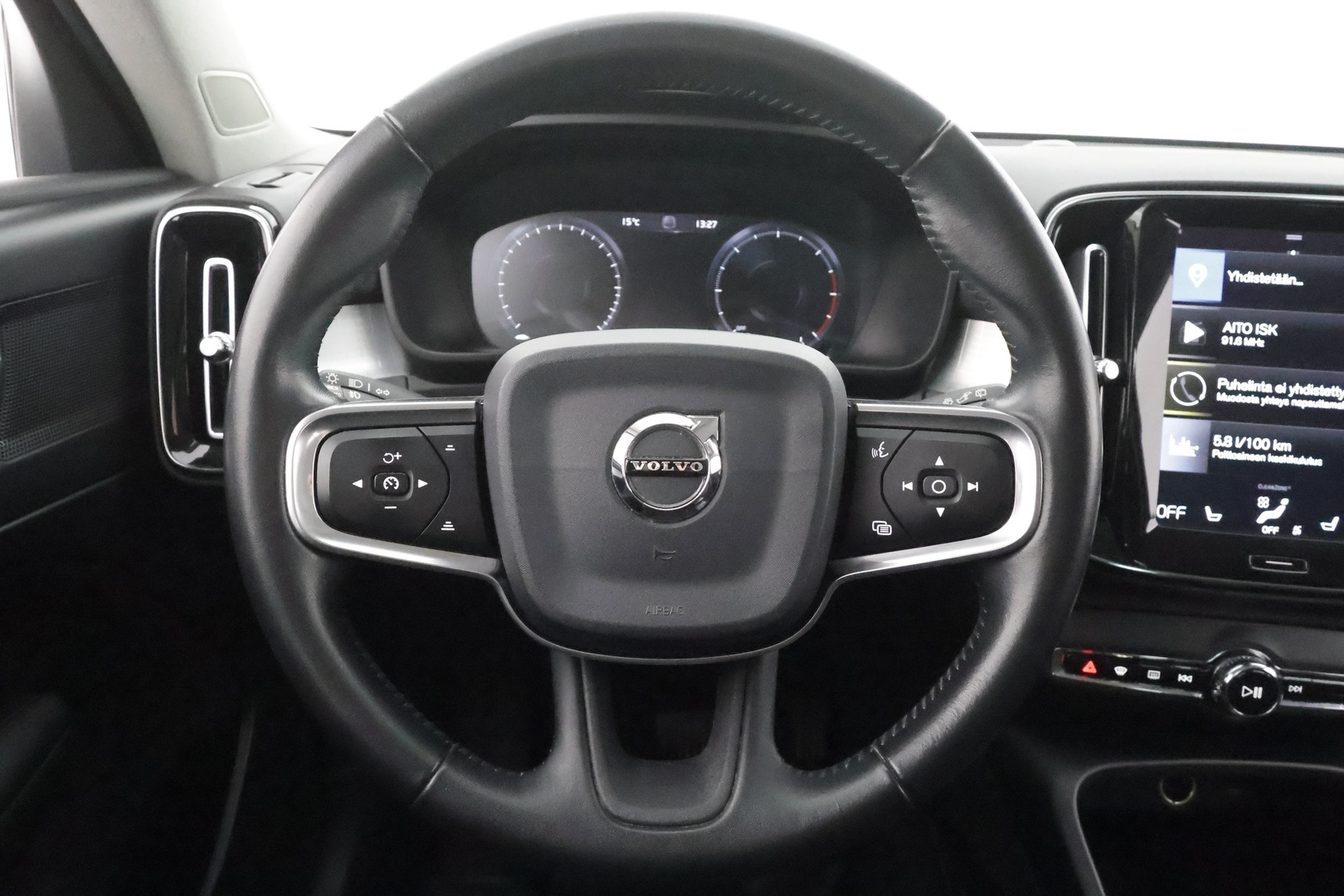 VOLVO XC40 2019