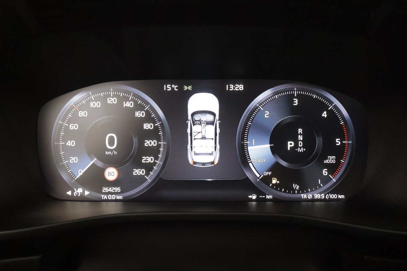 VOLVO XC40 2019