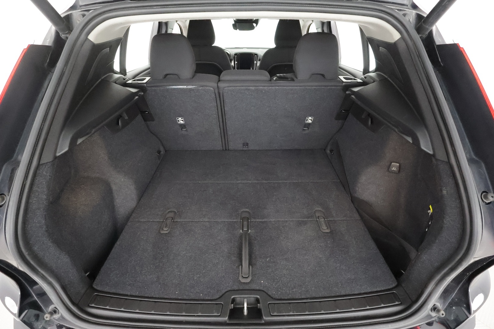 VOLVO XC40 2019
