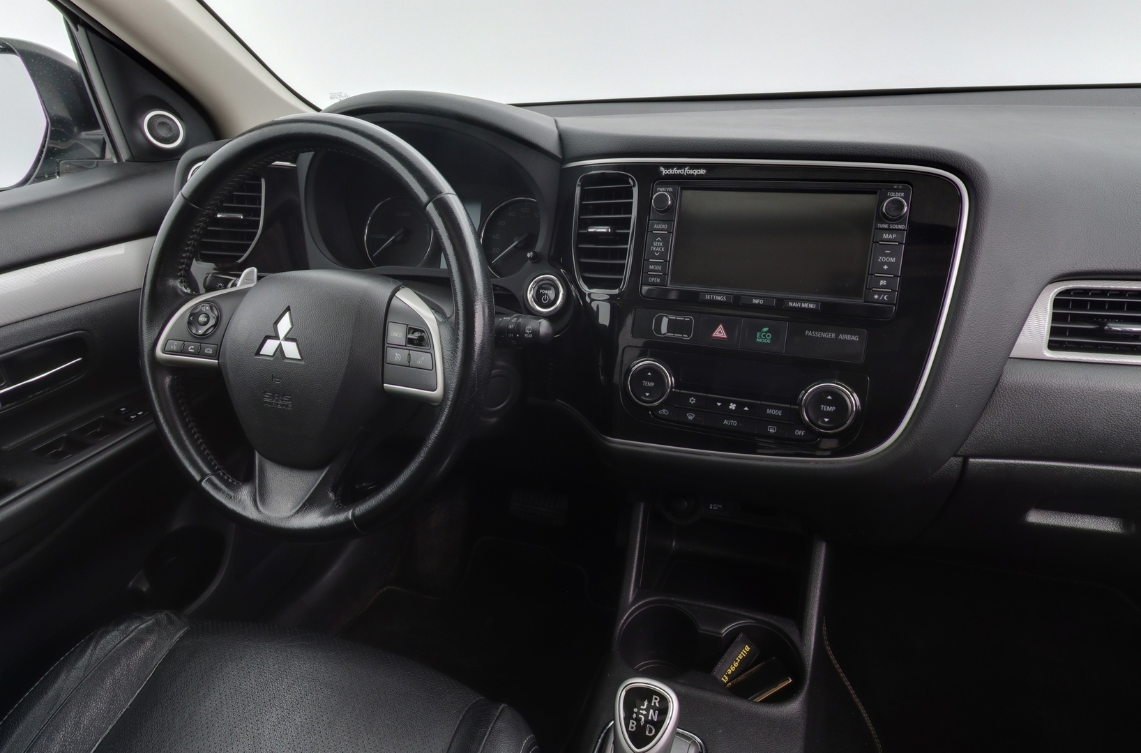 MITSUBISHI Outlander 2014