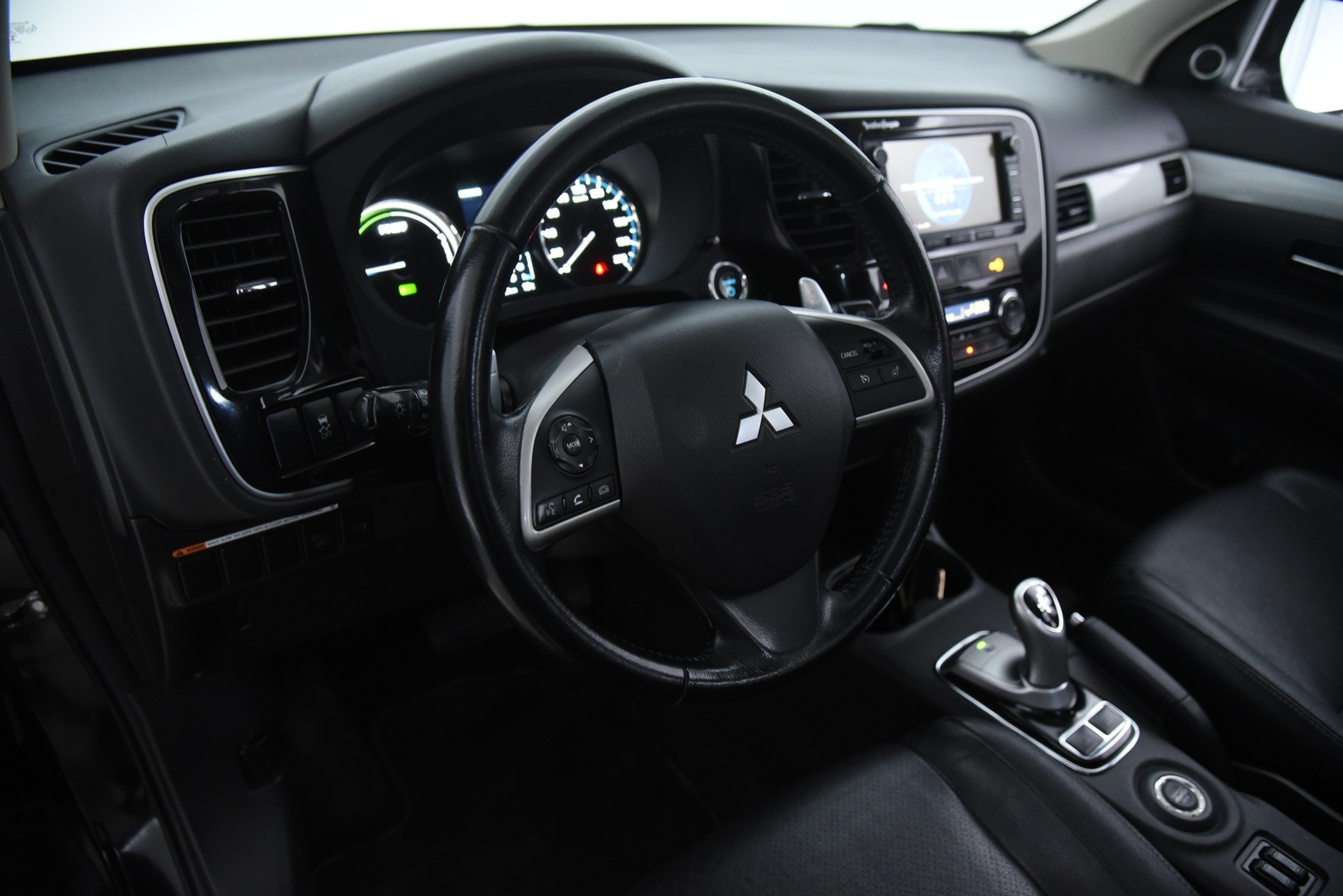 MITSUBISHI Outlander 2014
