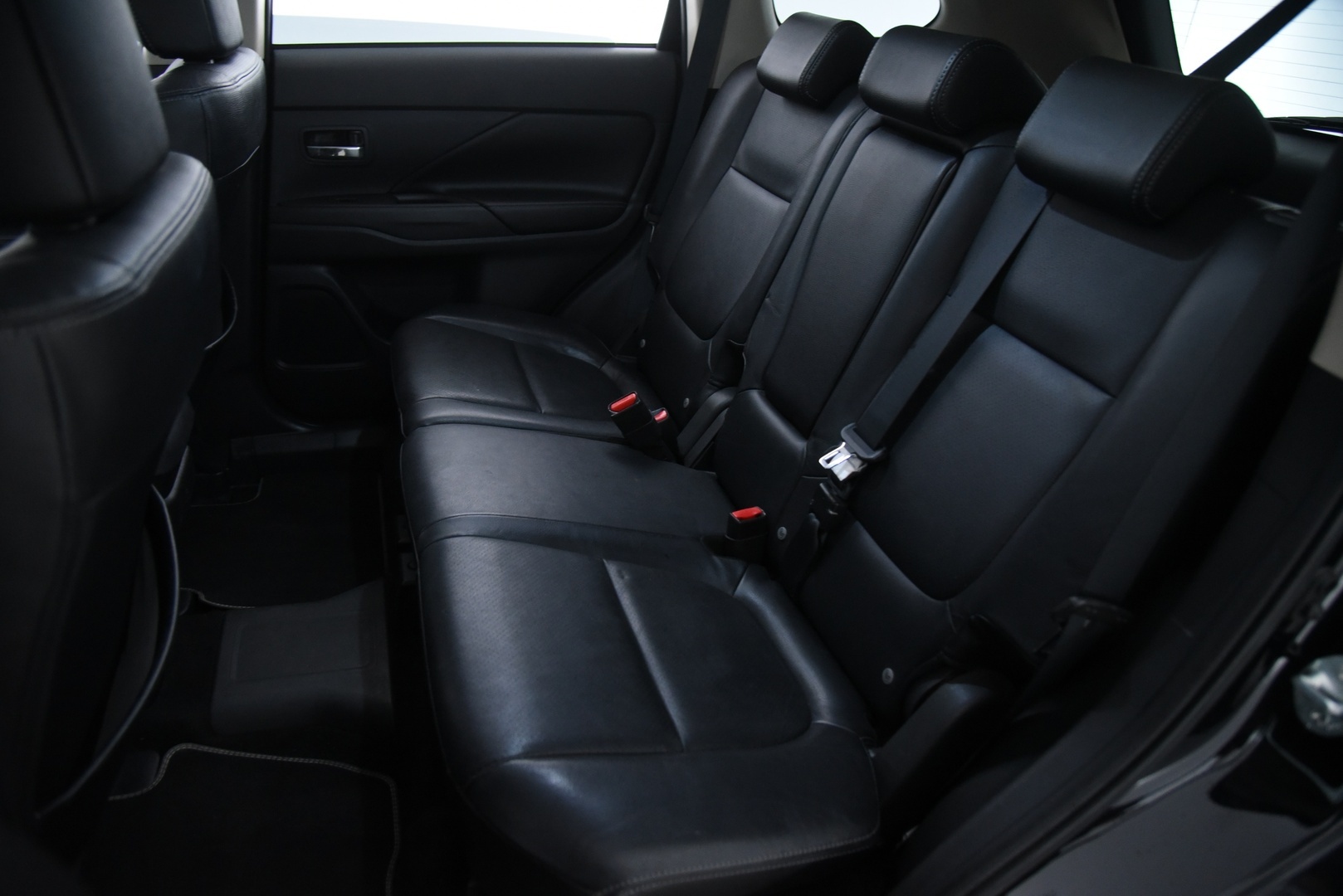 MITSUBISHI Outlander 2014