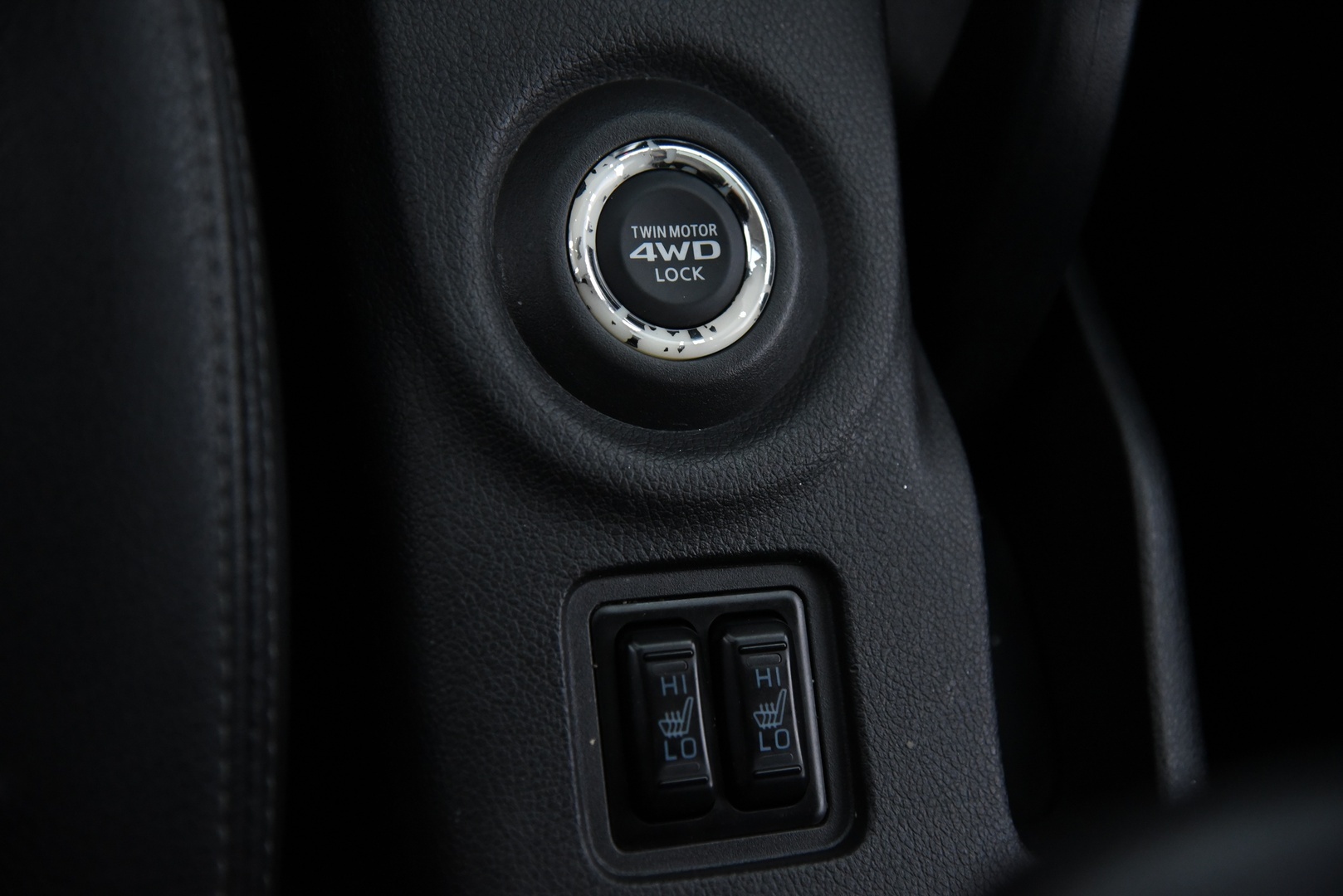 MITSUBISHI Outlander 2014