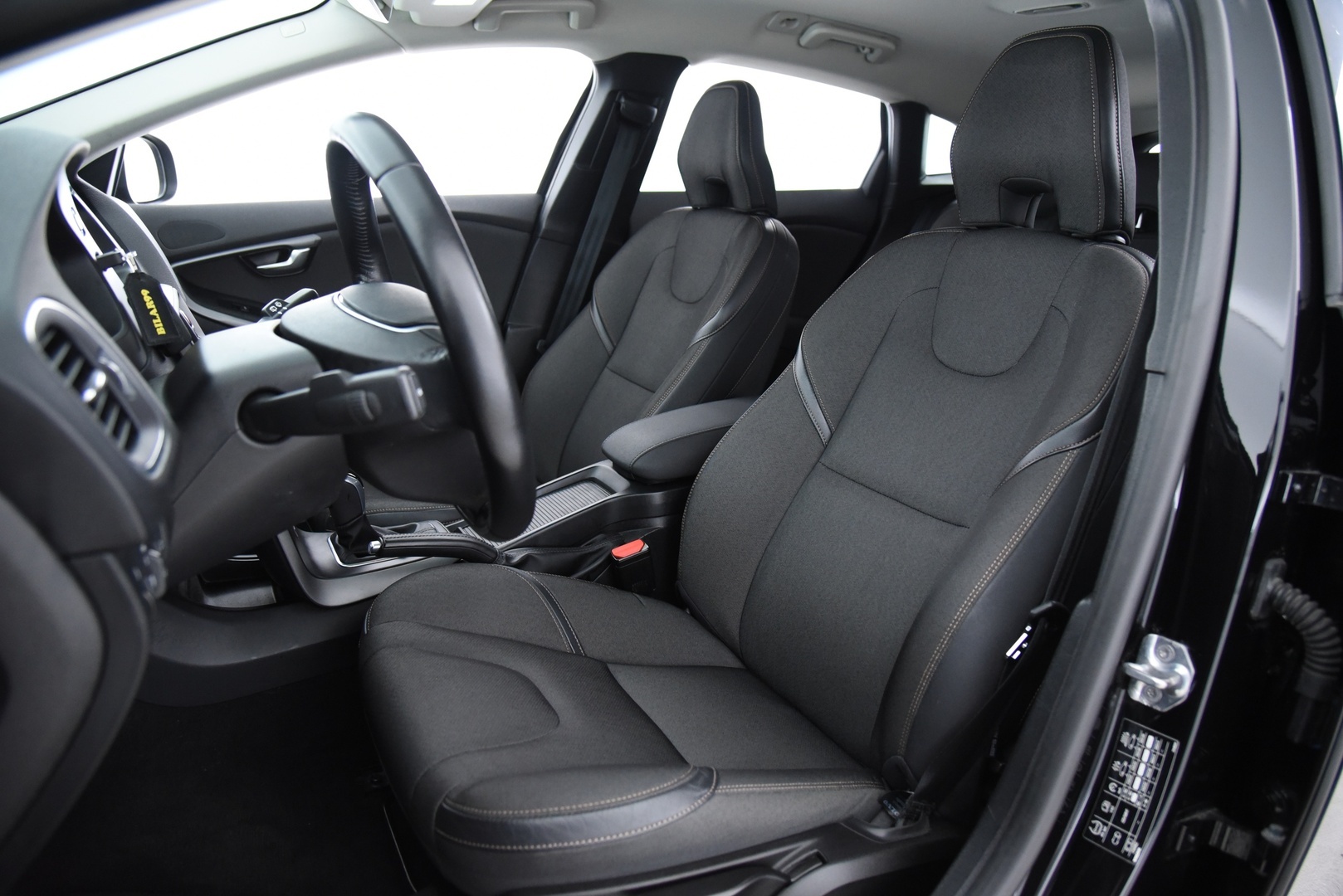 VOLVO V40 Cross Country 2018