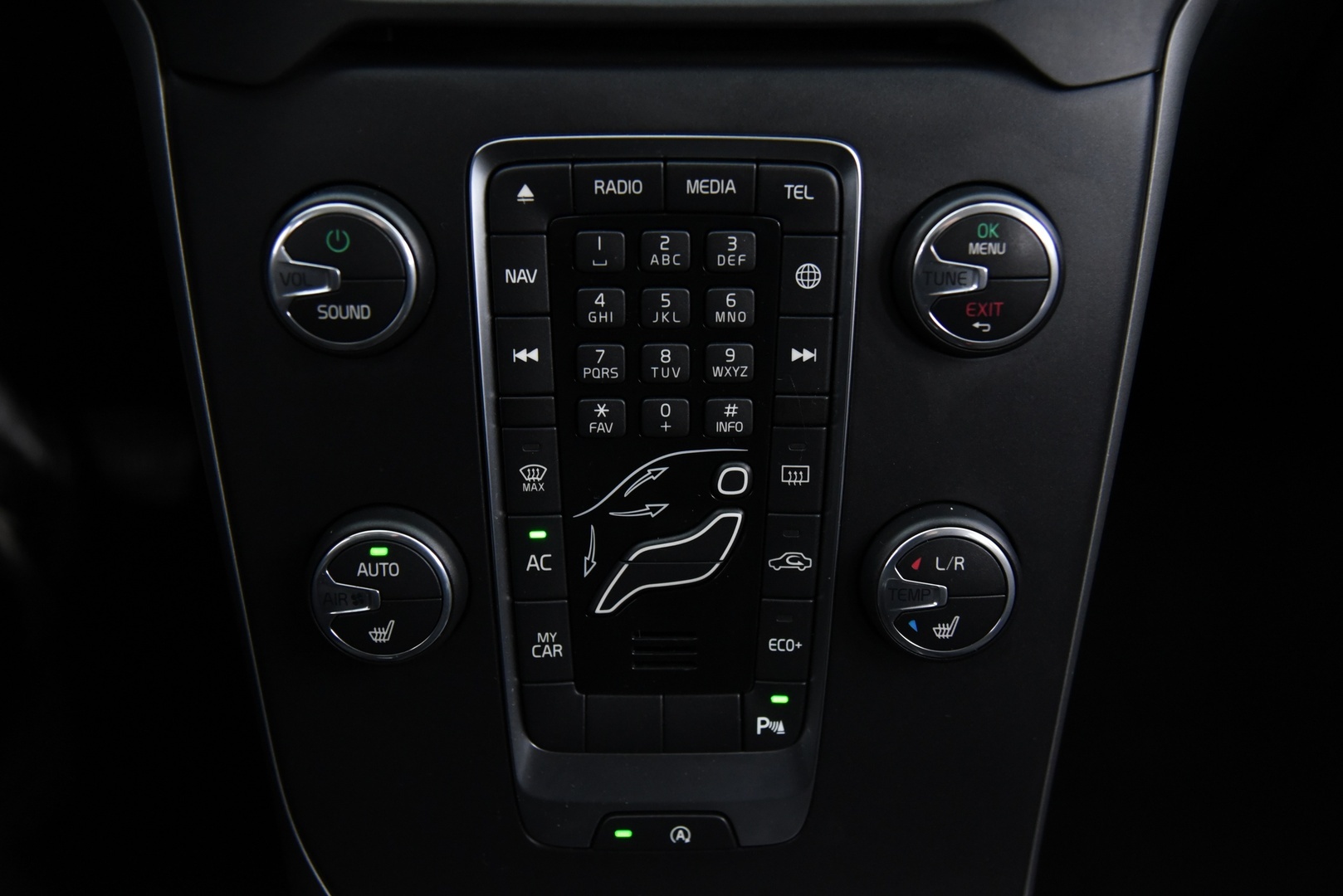 VOLVO V40 Cross Country 2018