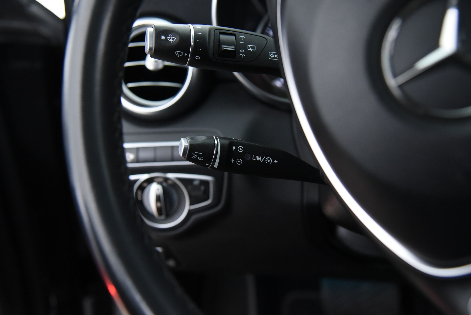 MERCEDES-BENZ C 2018