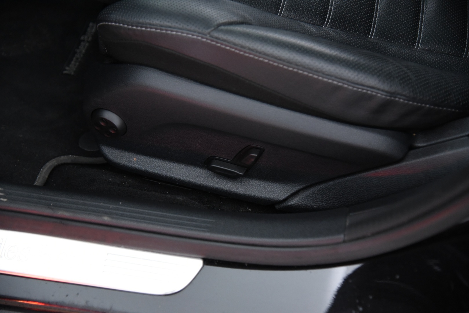 MERCEDES-BENZ C 2018