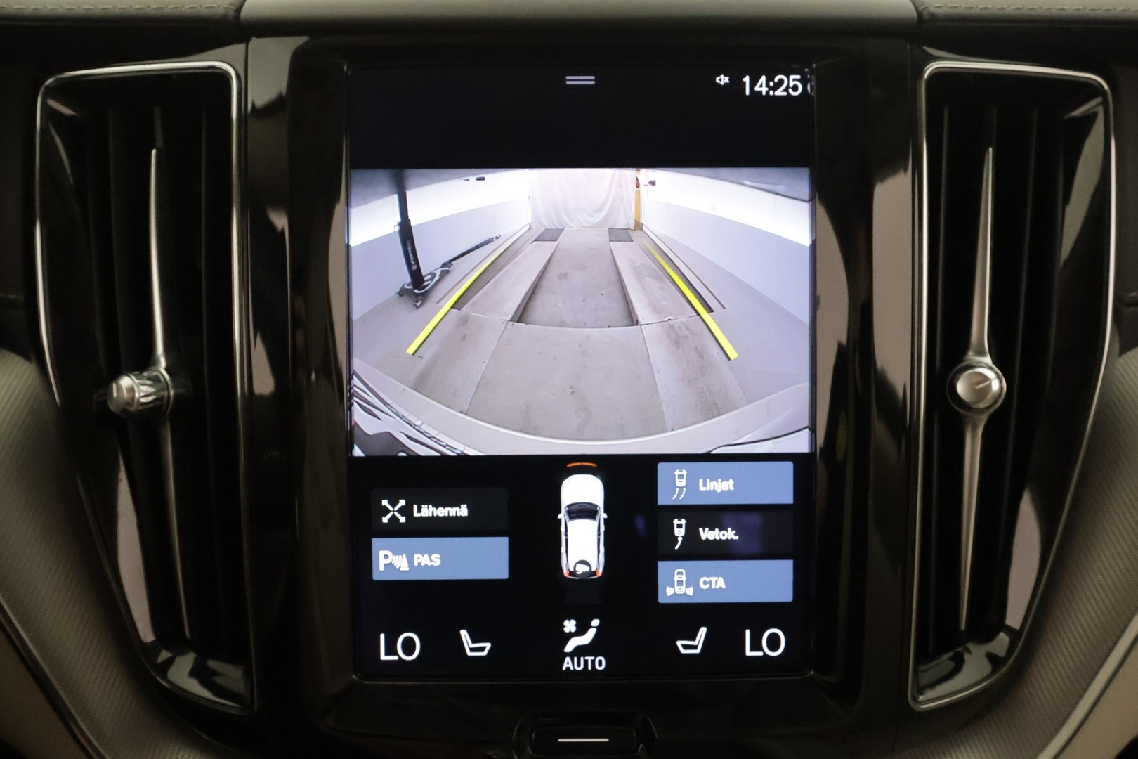 VOLVO XC60 2021