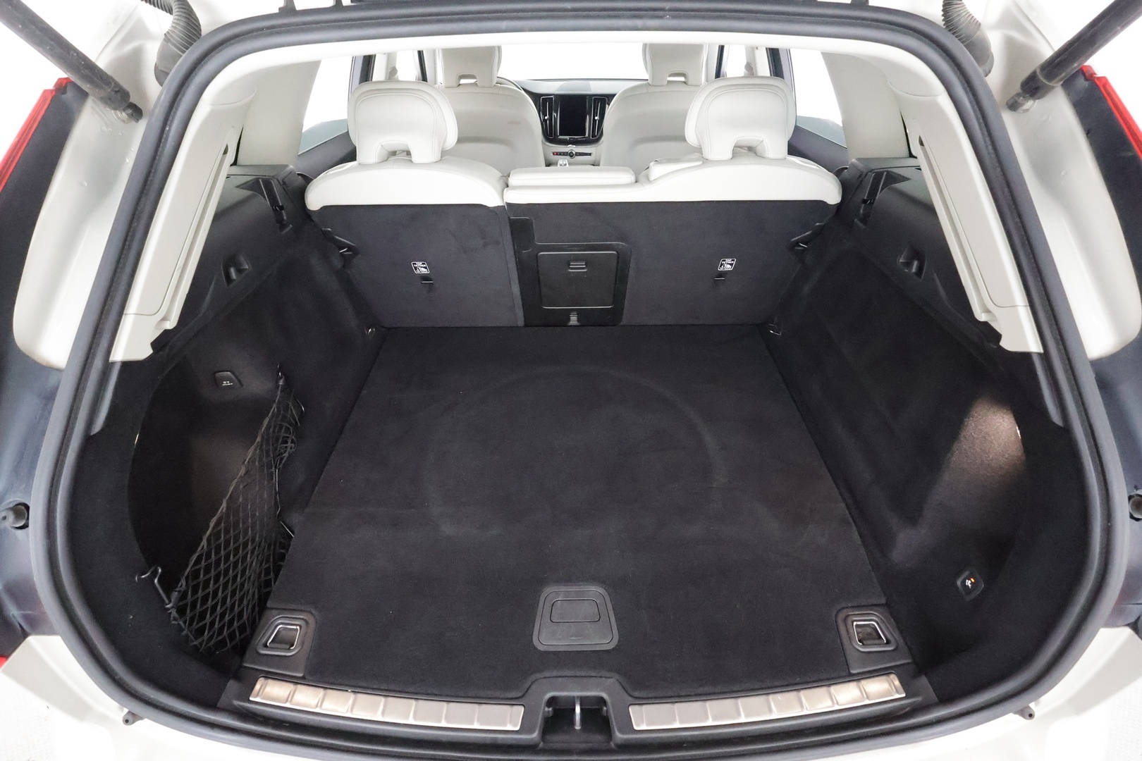 VOLVO XC60 2021