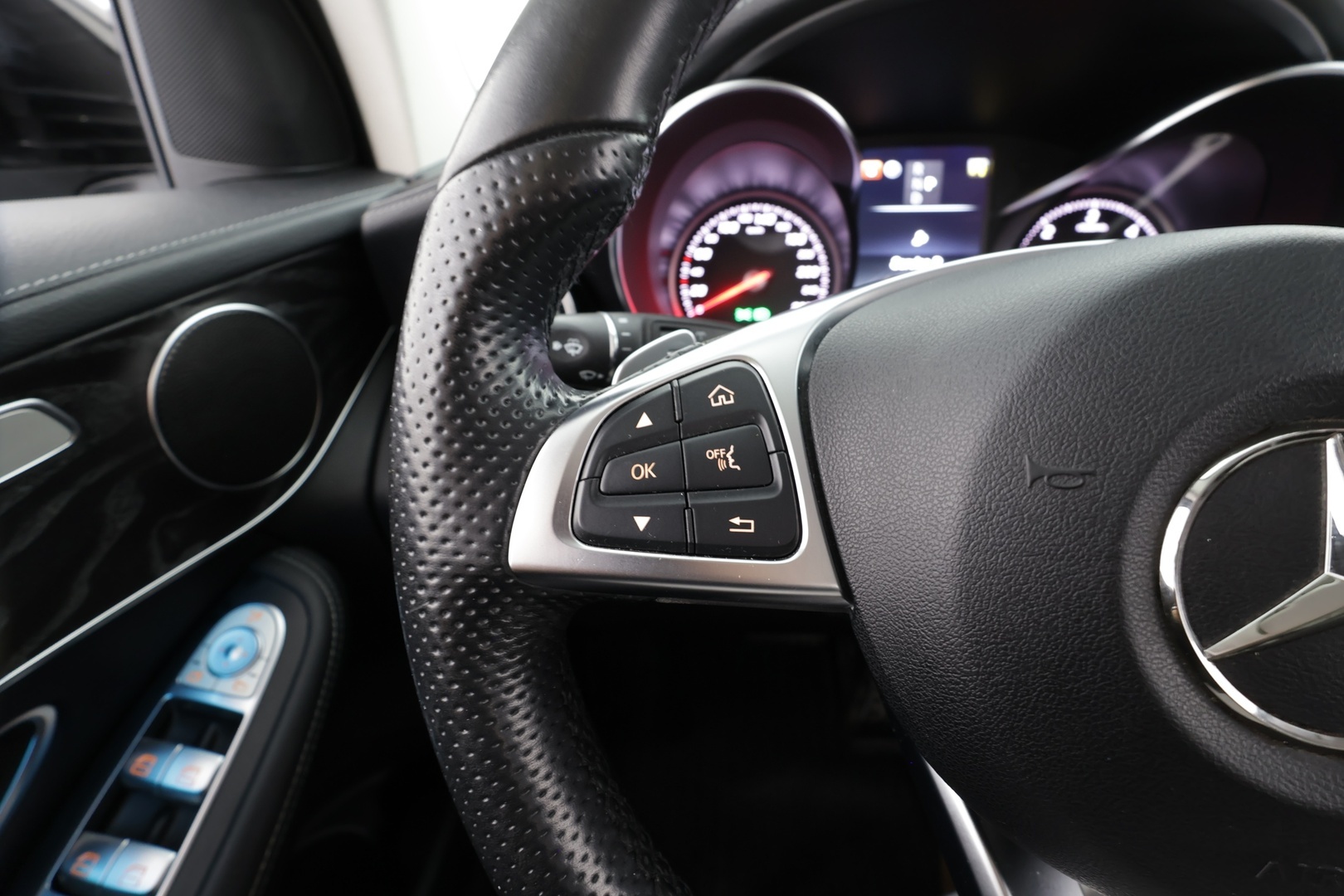 MERCEDES-BENZ GLC 2018