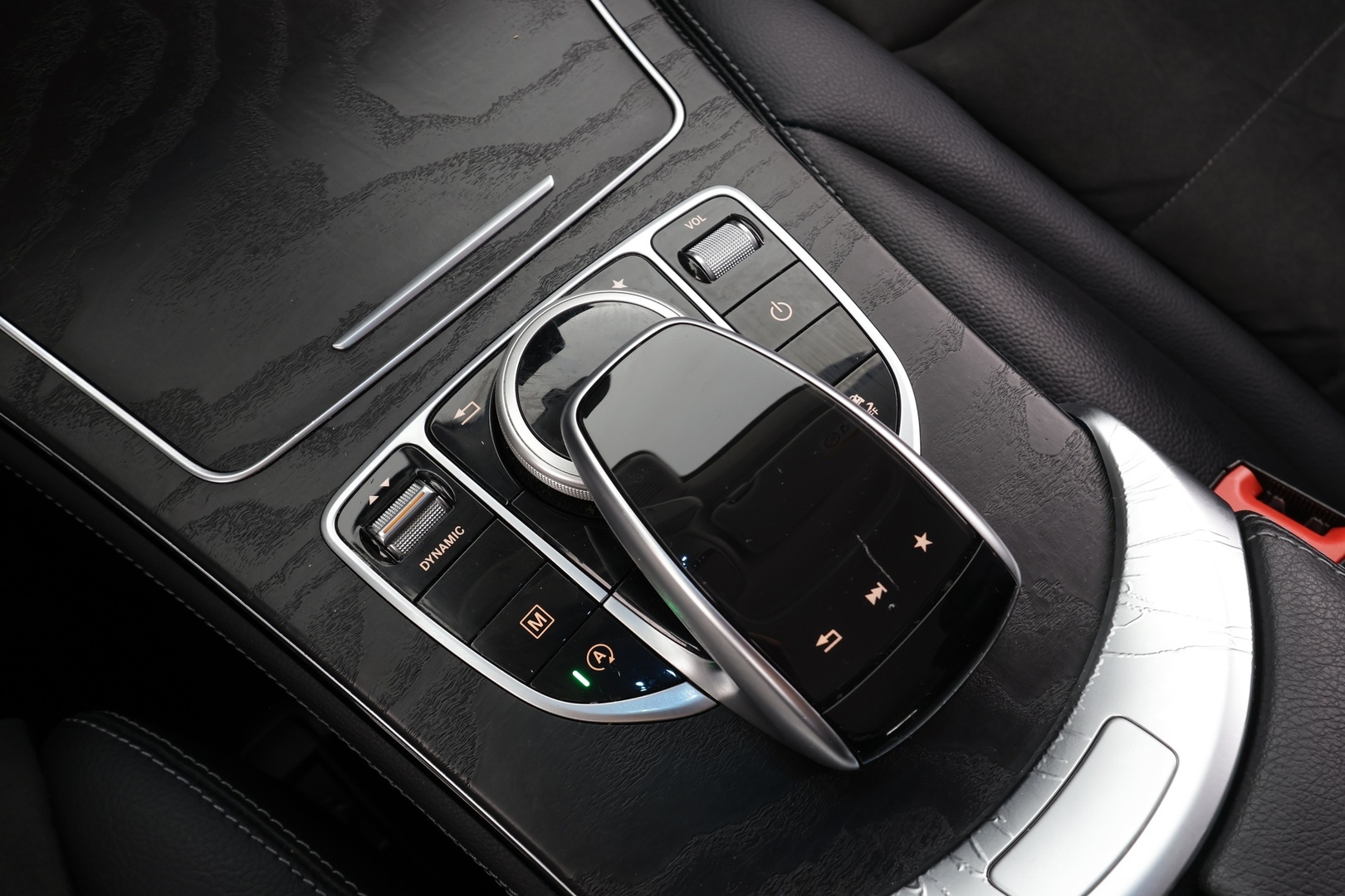 MERCEDES-BENZ GLC 2018