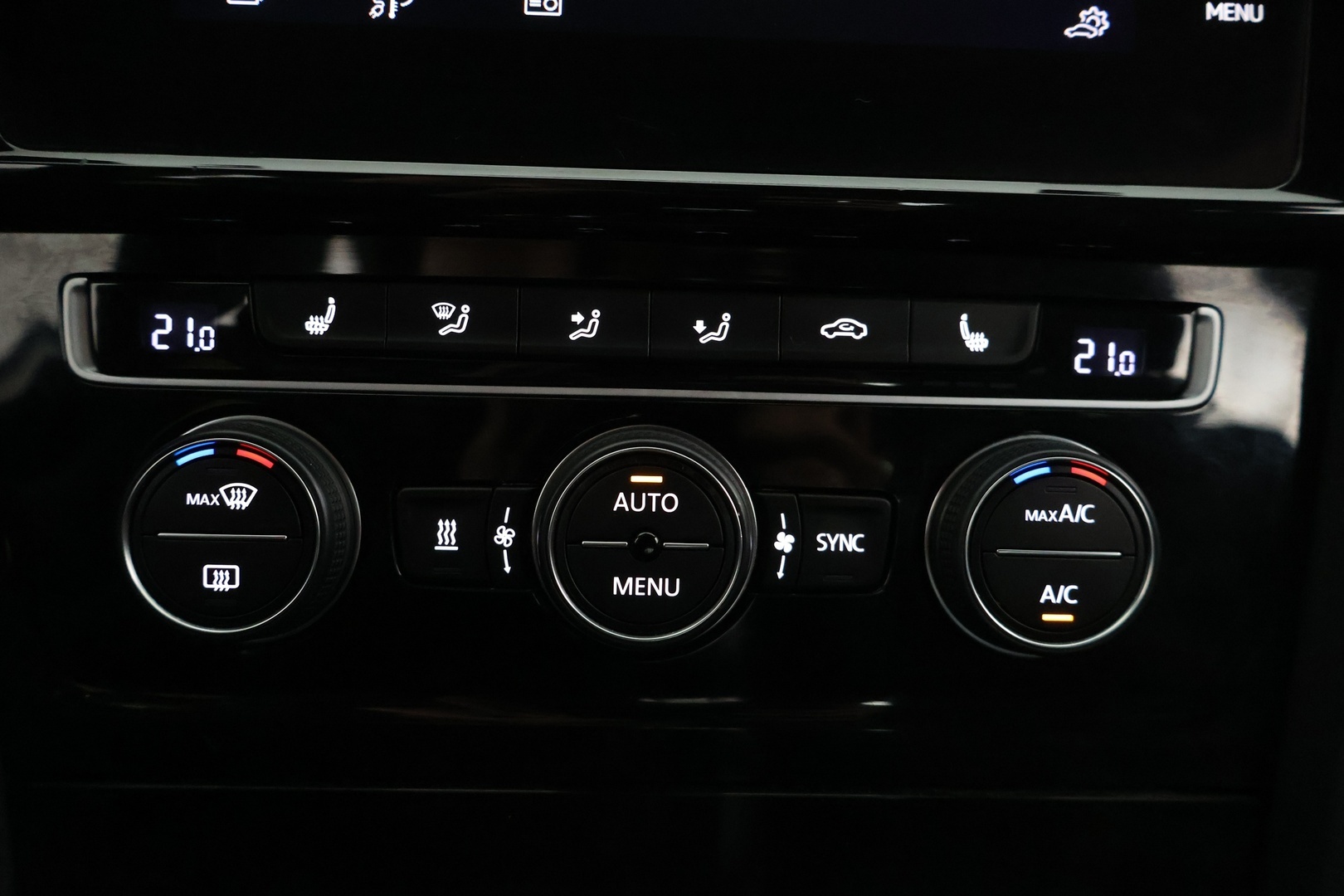 VOLKSWAGEN GOLF 2020