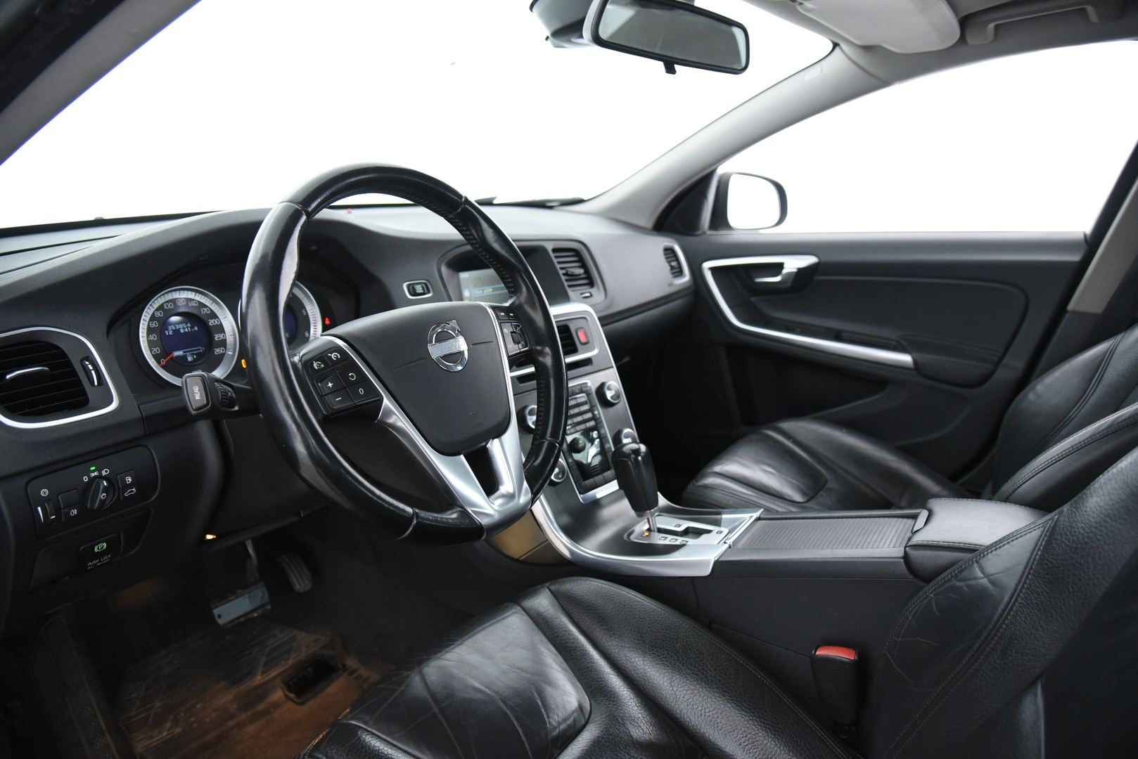 VOLVO S60 2012