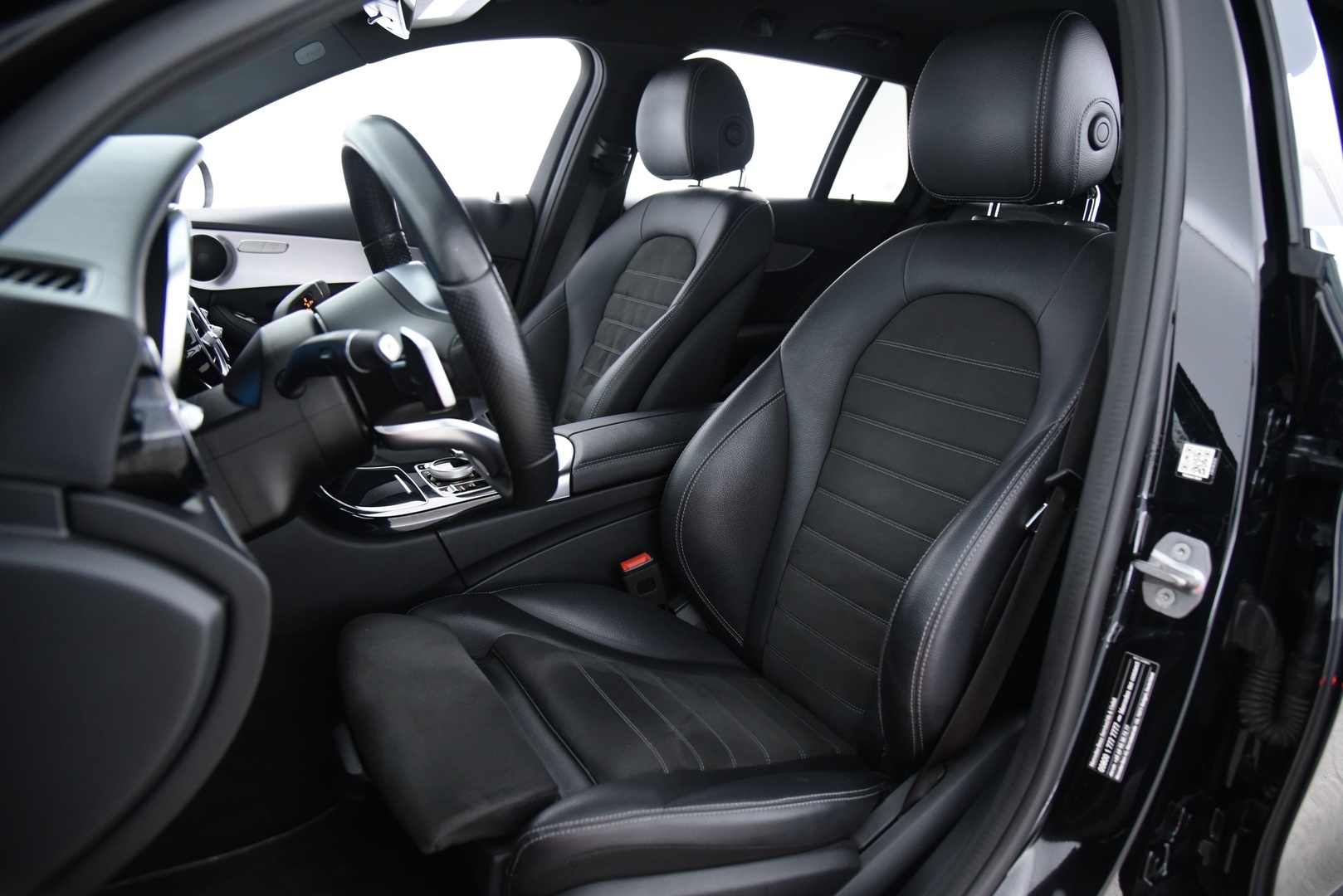 MERCEDES-BENZ C 2021