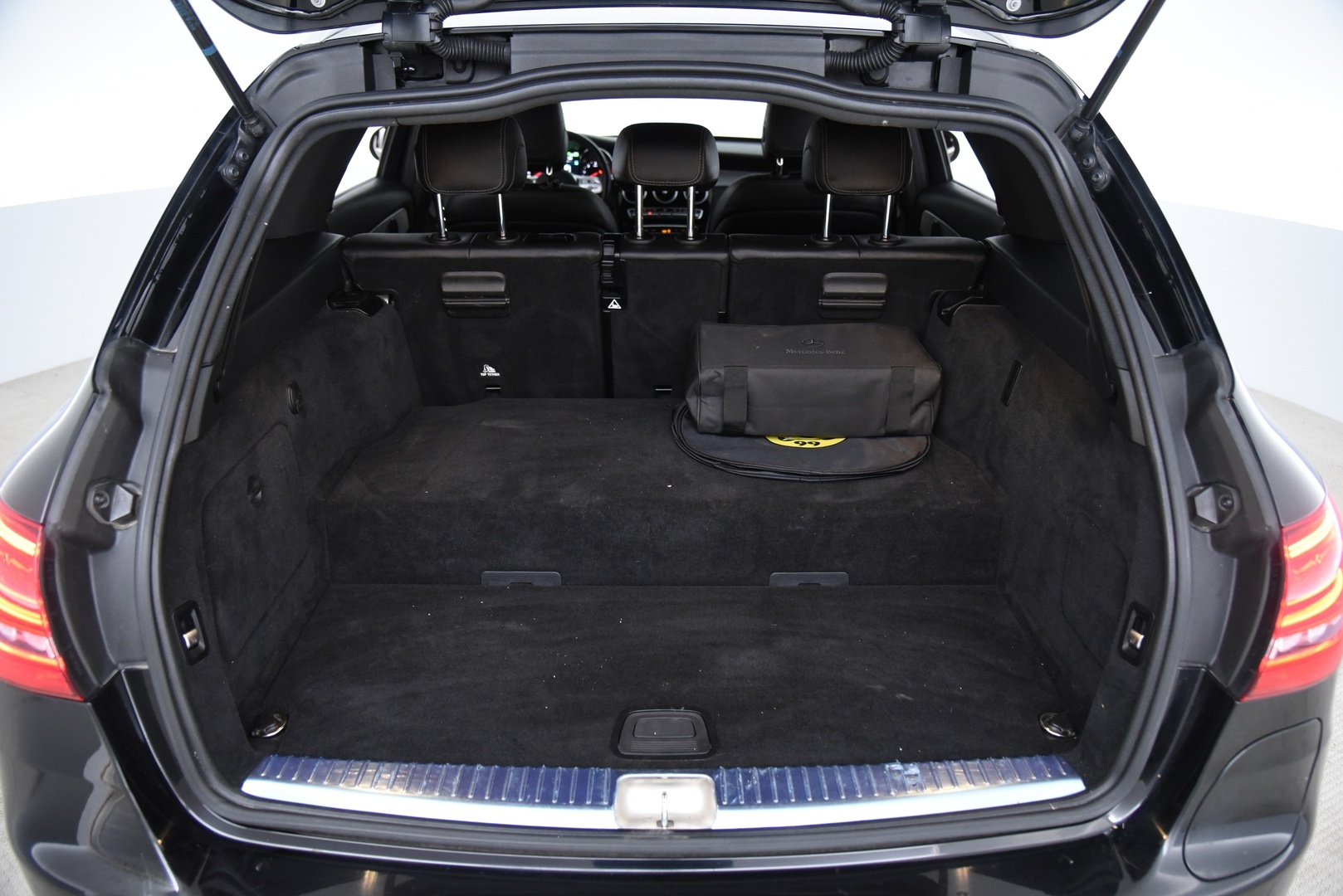 MERCEDES-BENZ C 2021