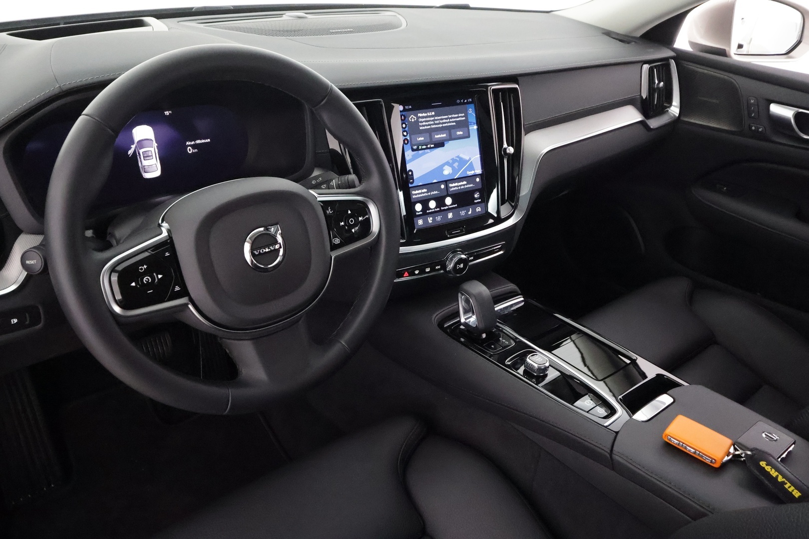 VOLVO S60 2025