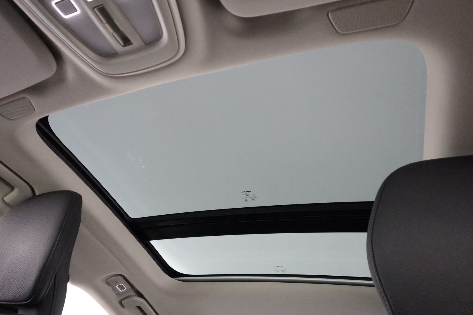 VOLVO S60 2025