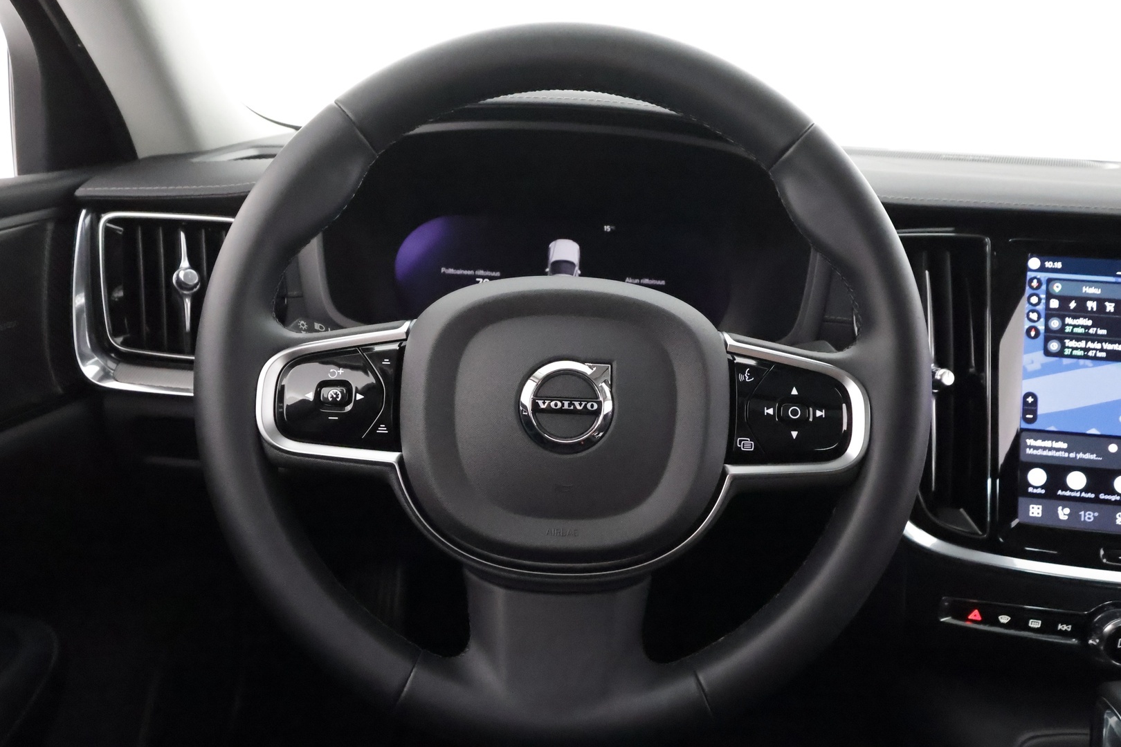 VOLVO S60 2025
