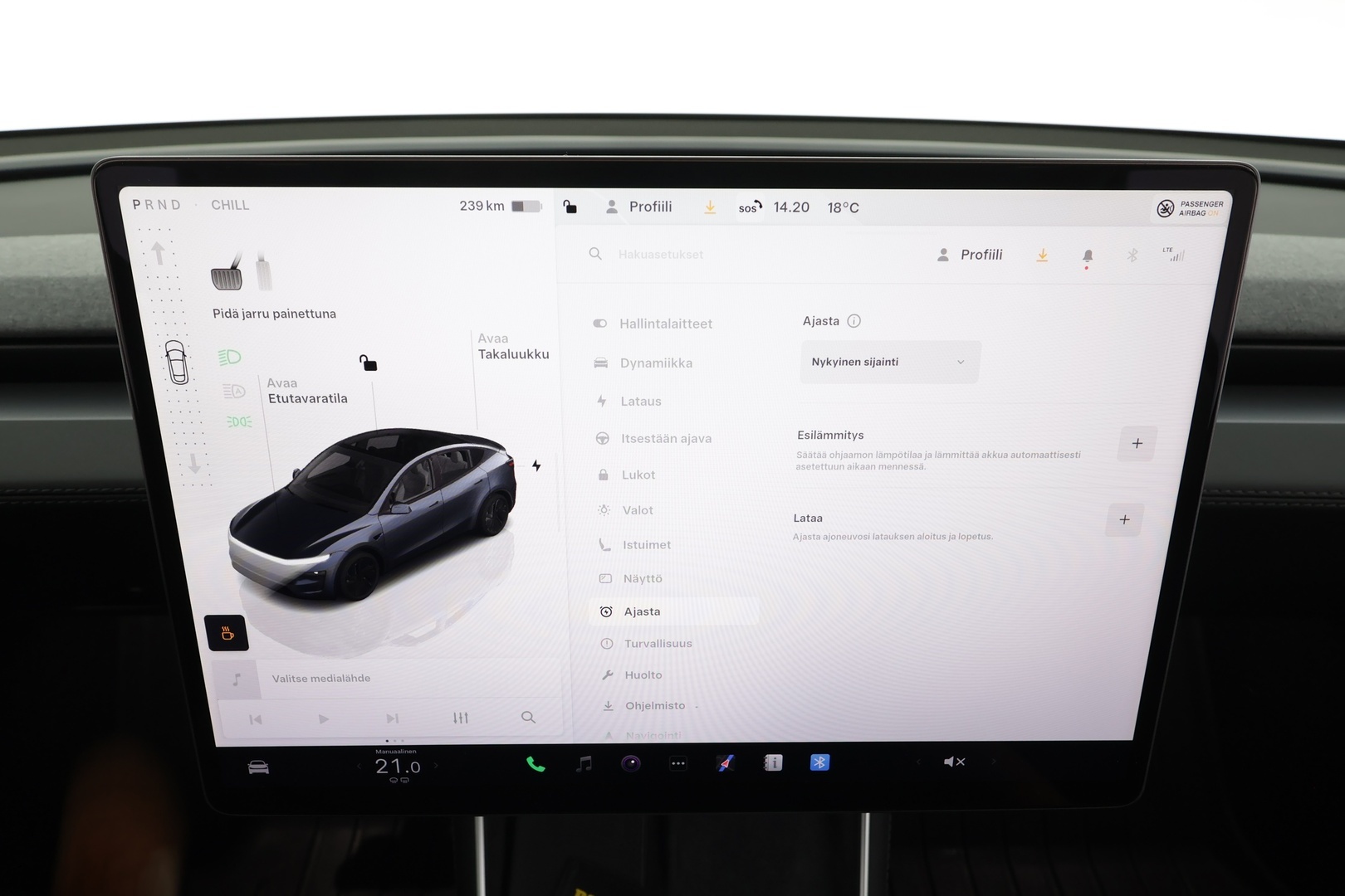 TESLA Model Y 2025