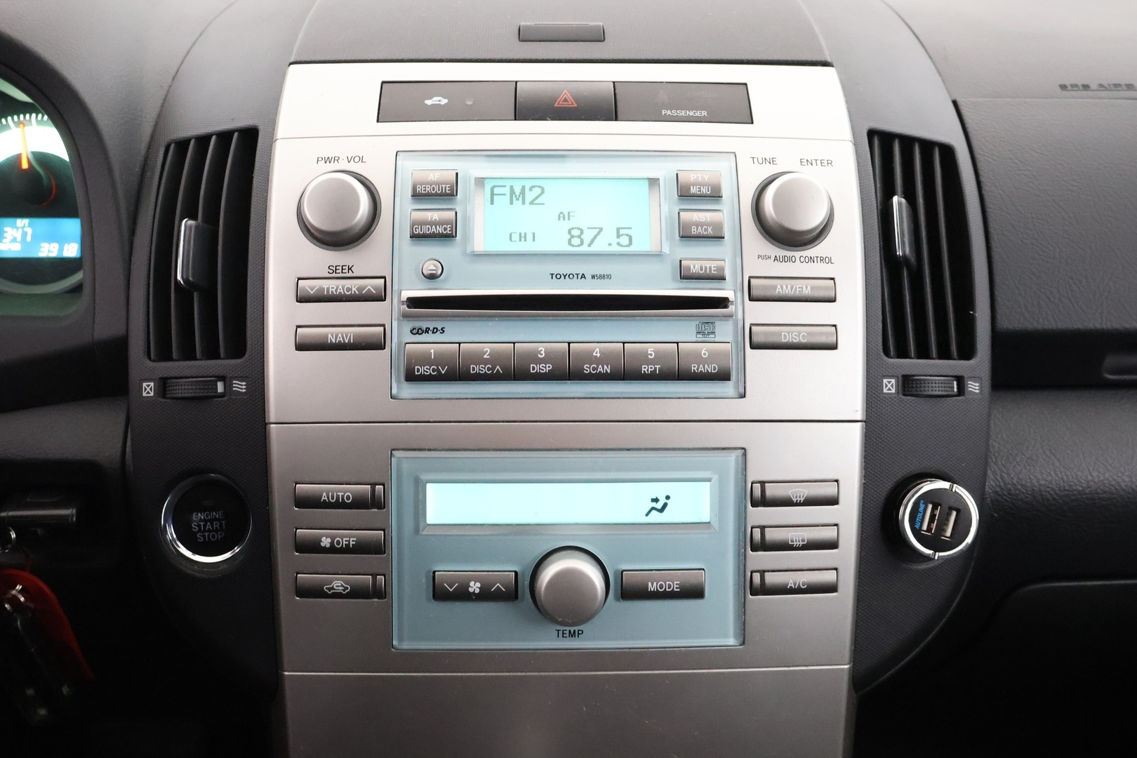 TOYOTA Corolla Verso 2004