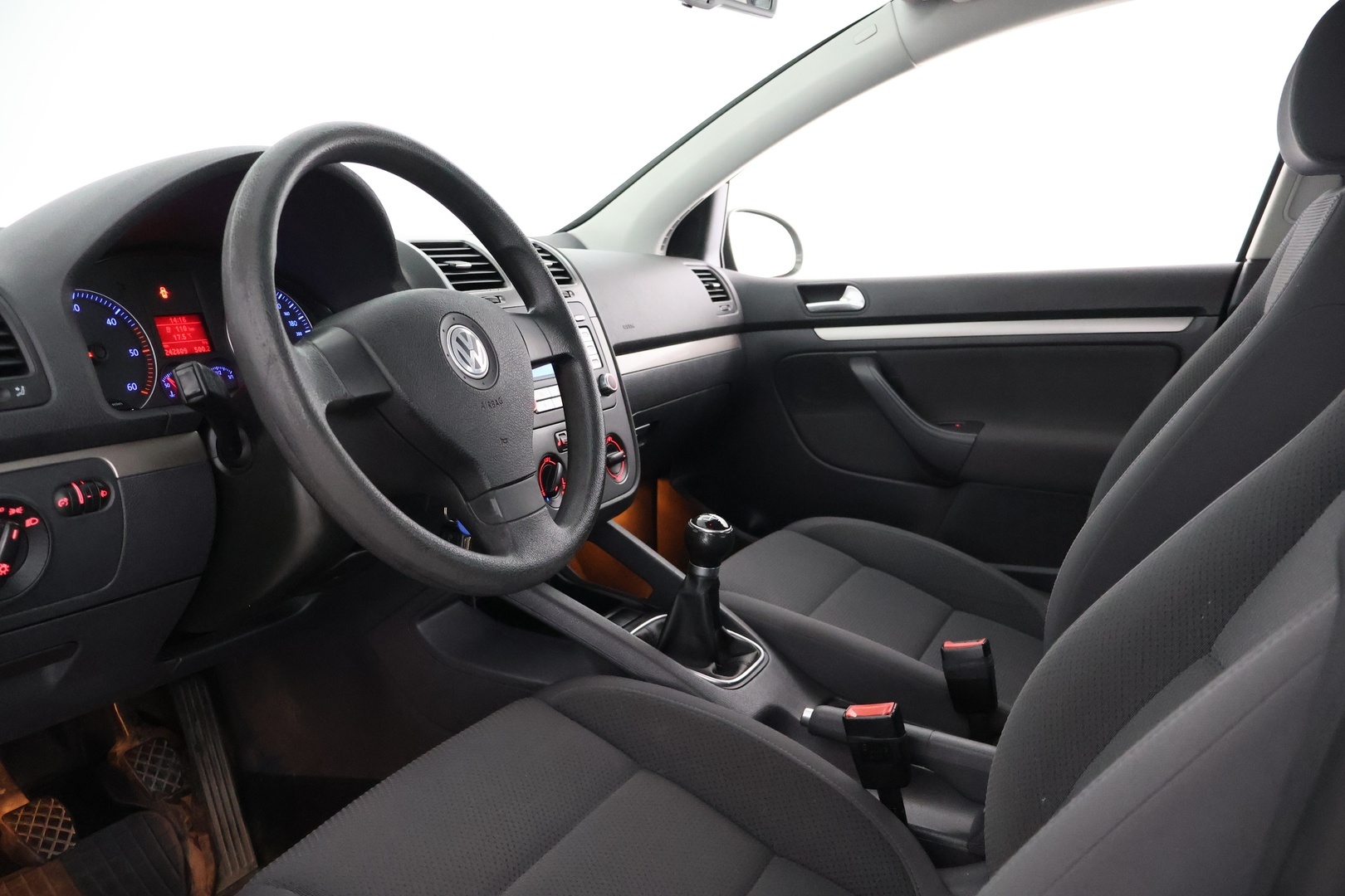 VOLKSWAGEN Golf 2008