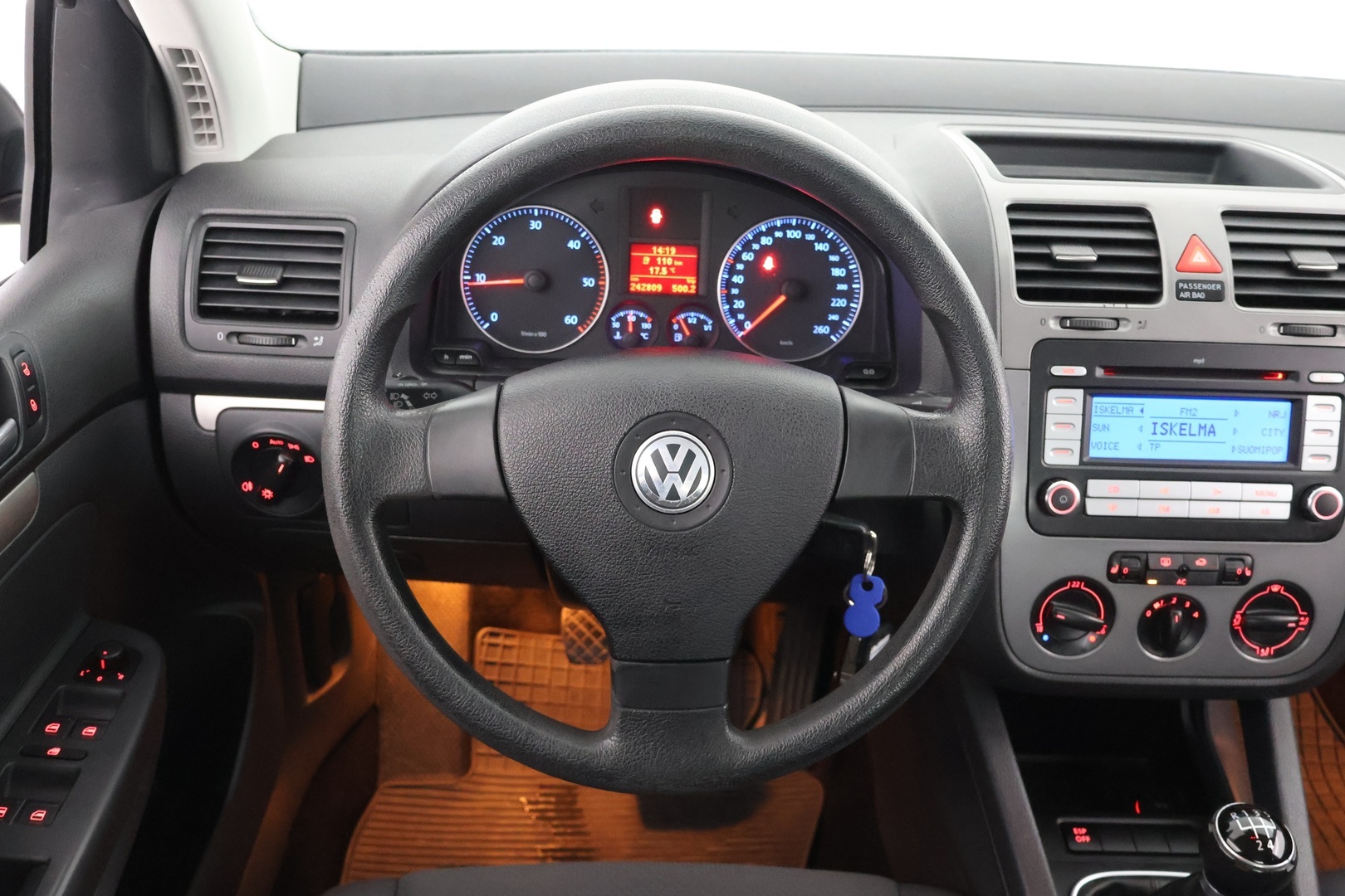 VOLKSWAGEN Golf 2008