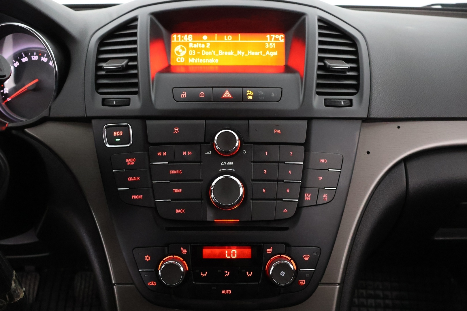 OPEL Insignia 2012