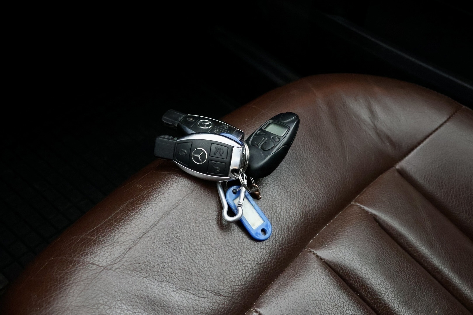 MERCEDES-BENZ E 2013