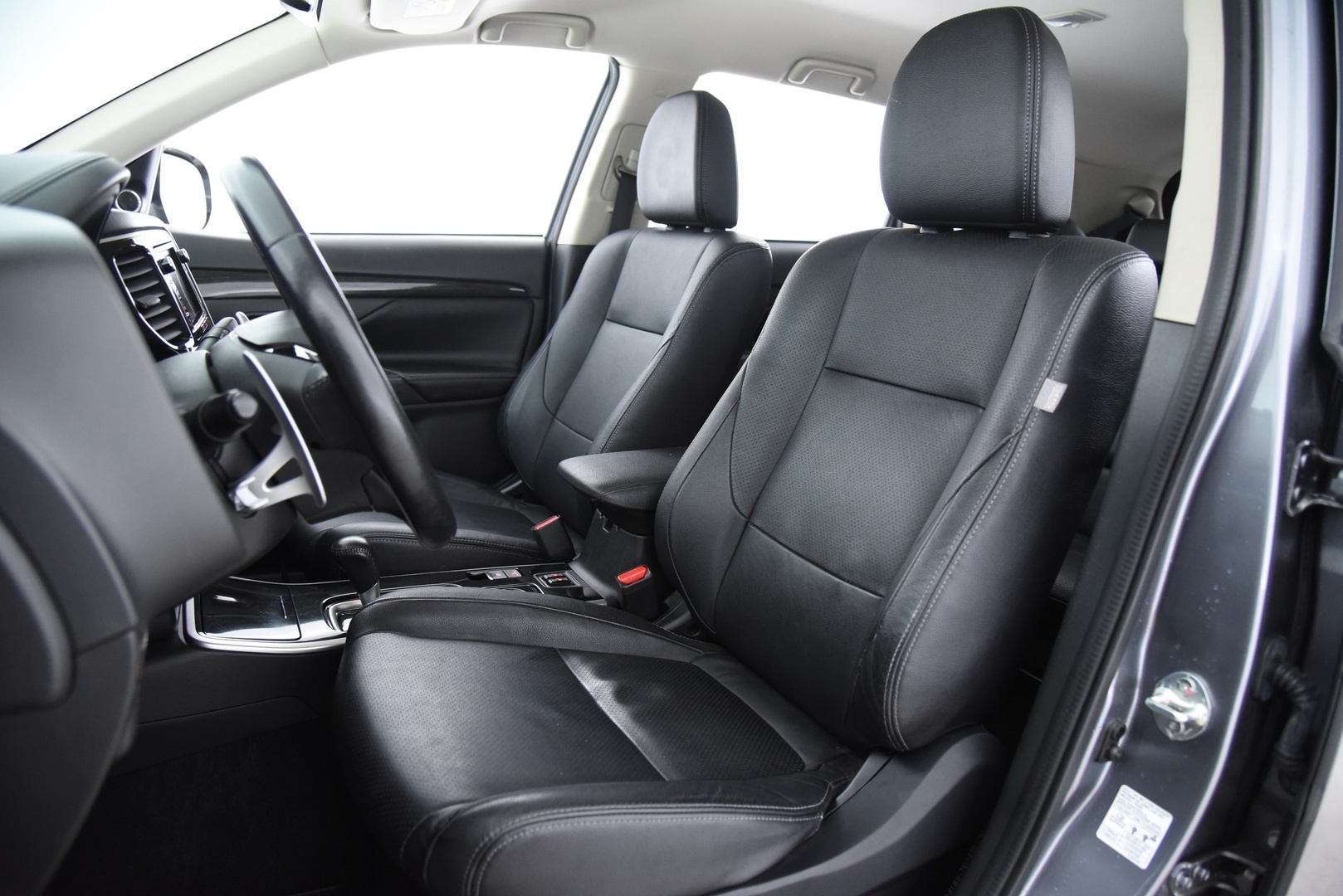 MITSUBISHI Outlander 2017