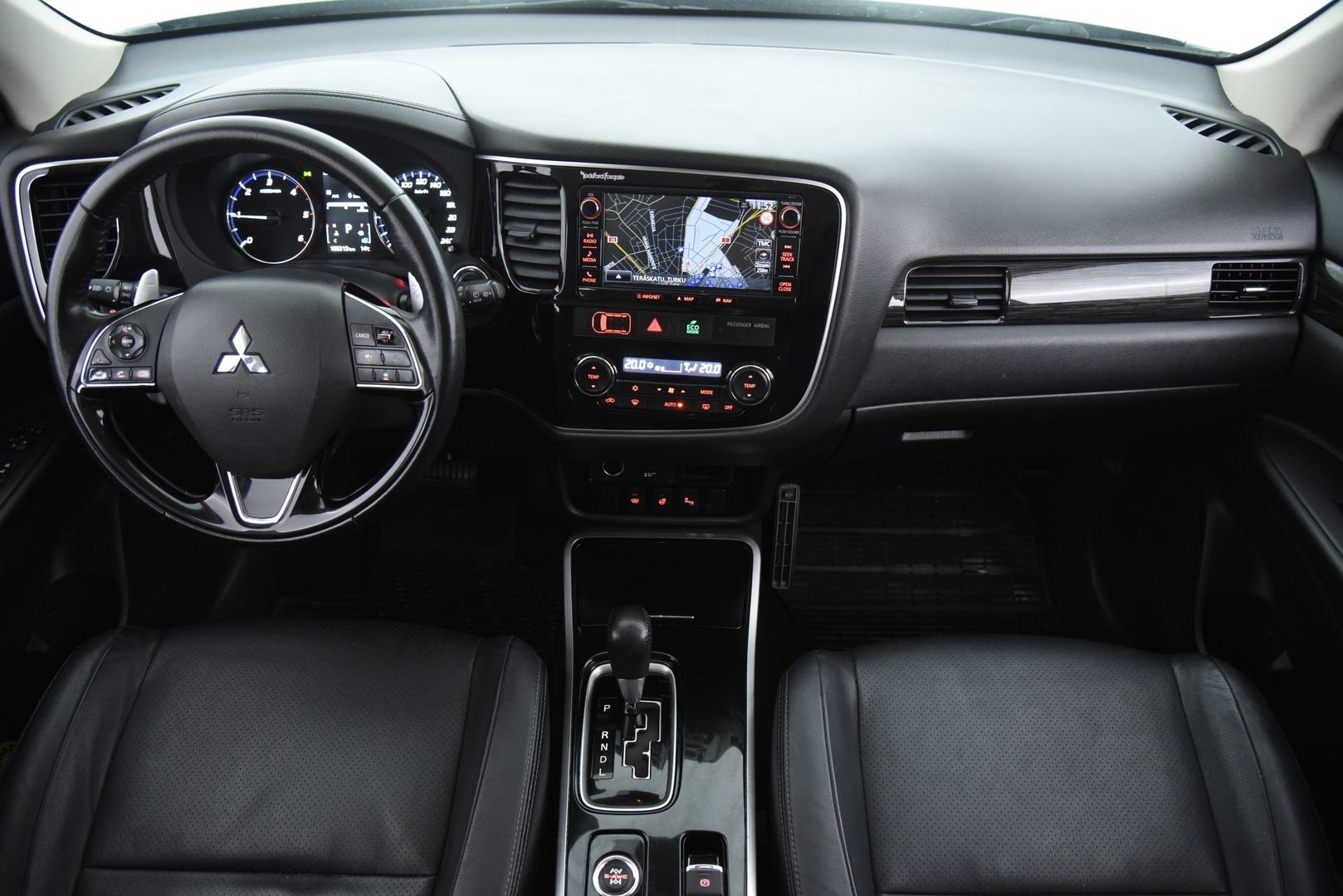 MITSUBISHI Outlander 2017