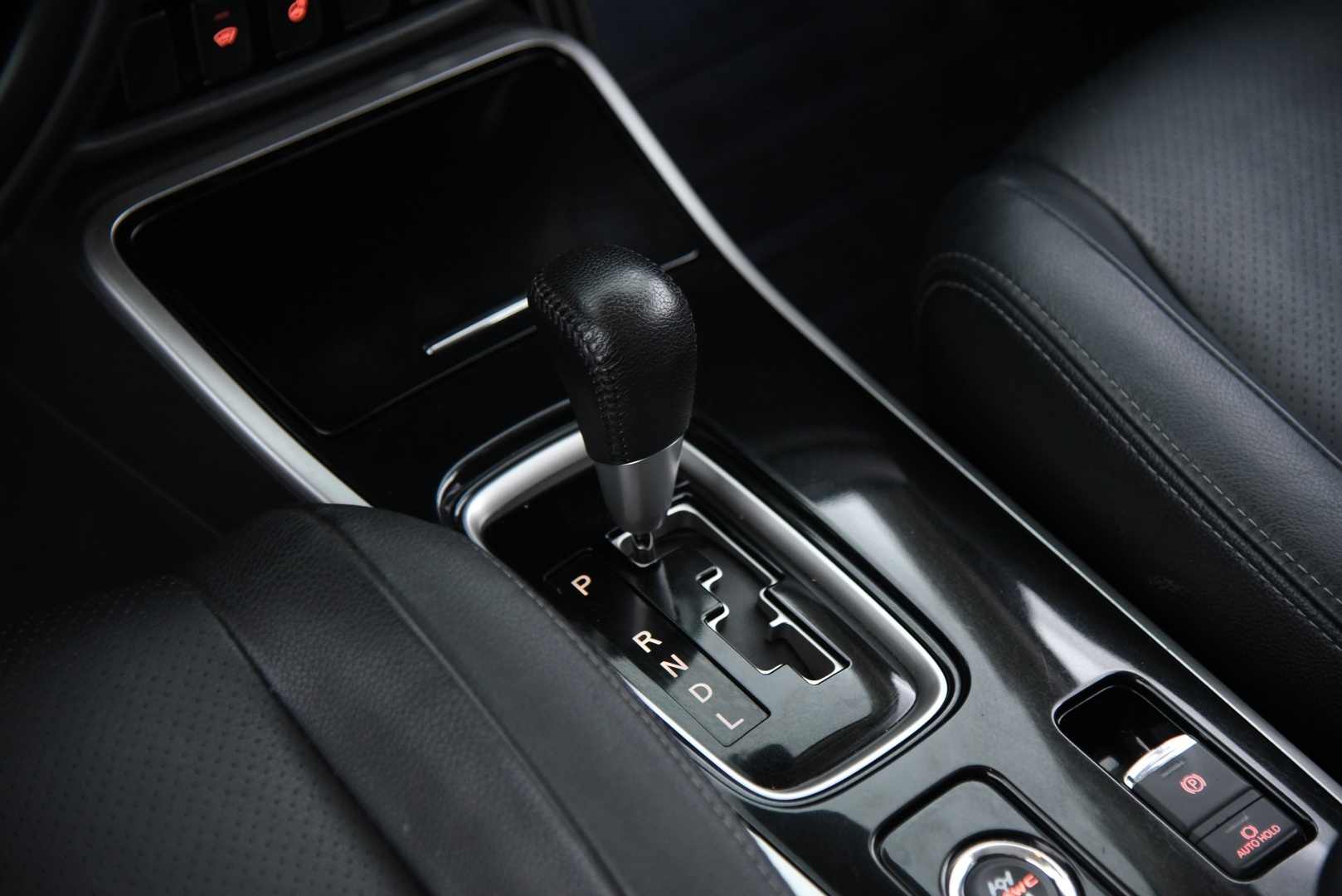 MITSUBISHI Outlander 2017