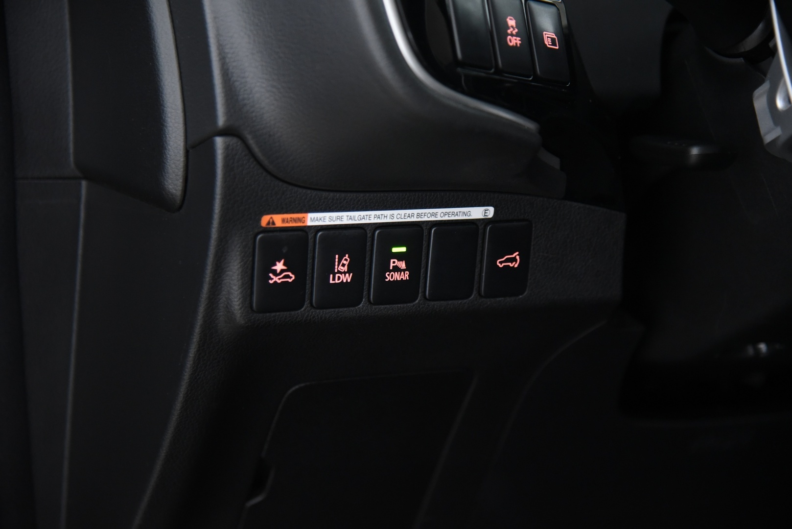 MITSUBISHI Outlander 2017