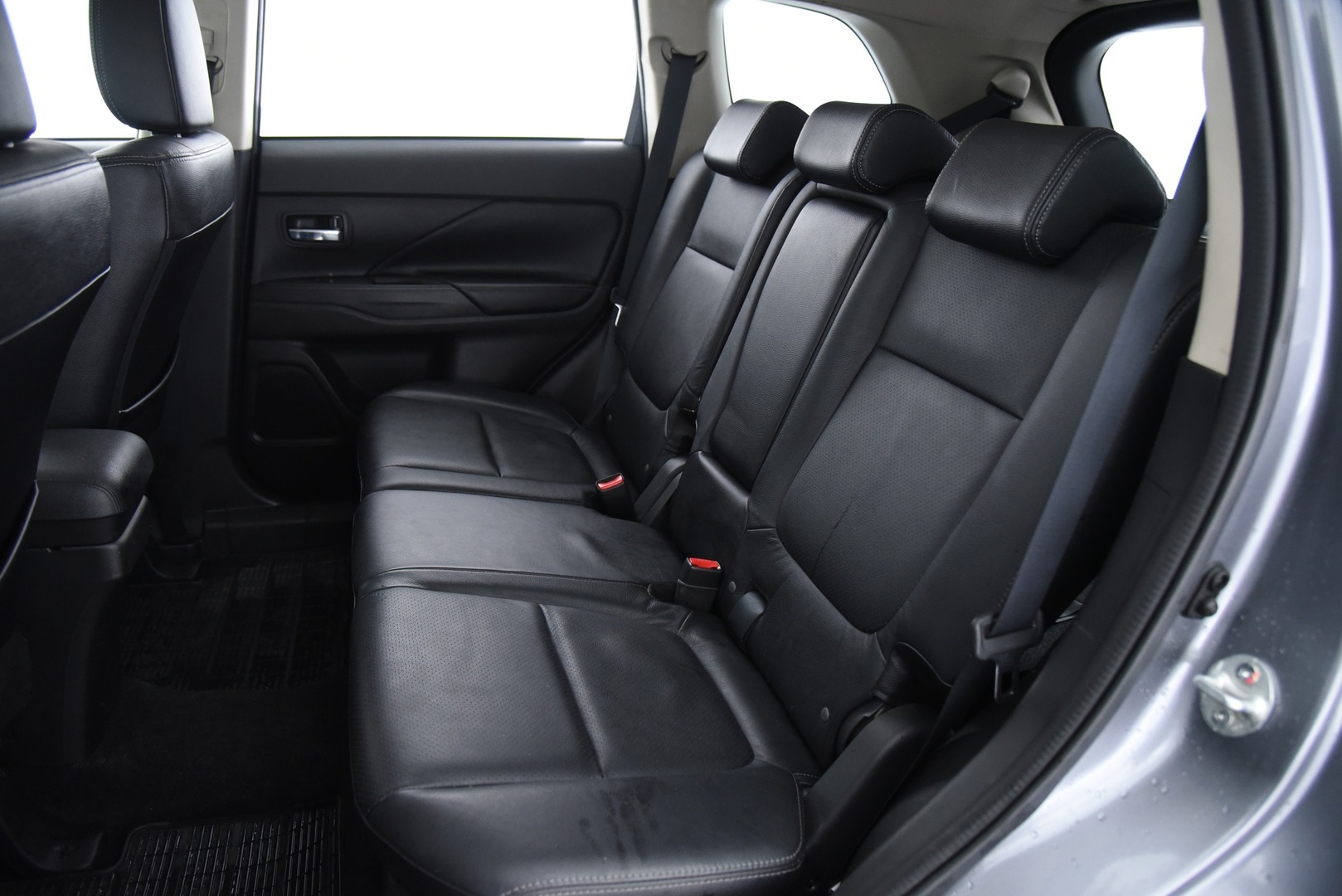 MITSUBISHI Outlander 2017