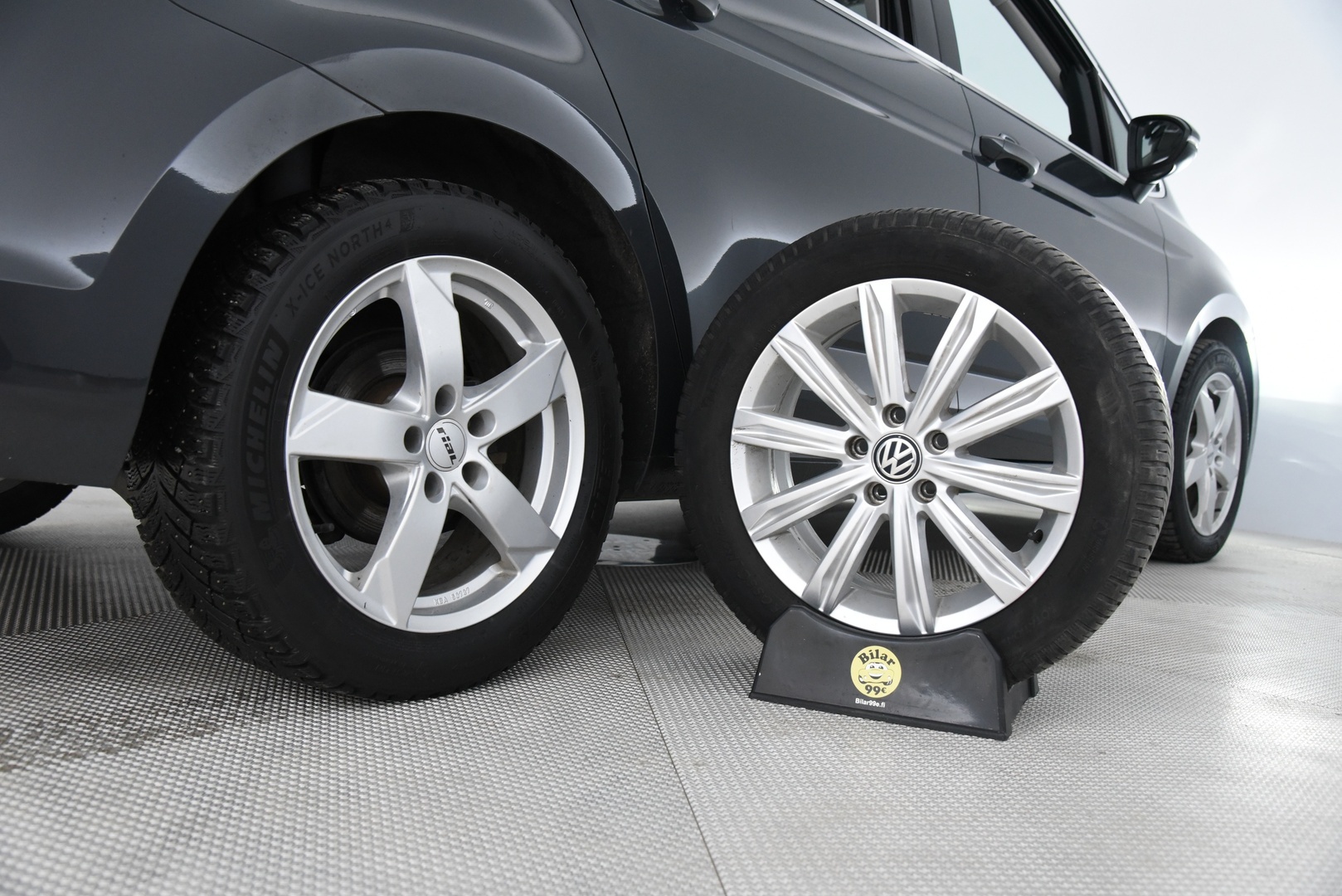 VOLKSWAGEN Touran 2019