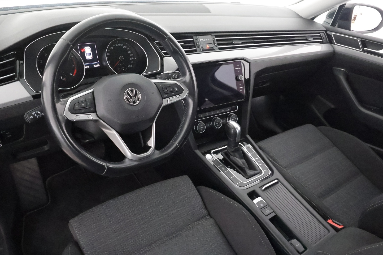 VOLKSWAGEN Passat 2020