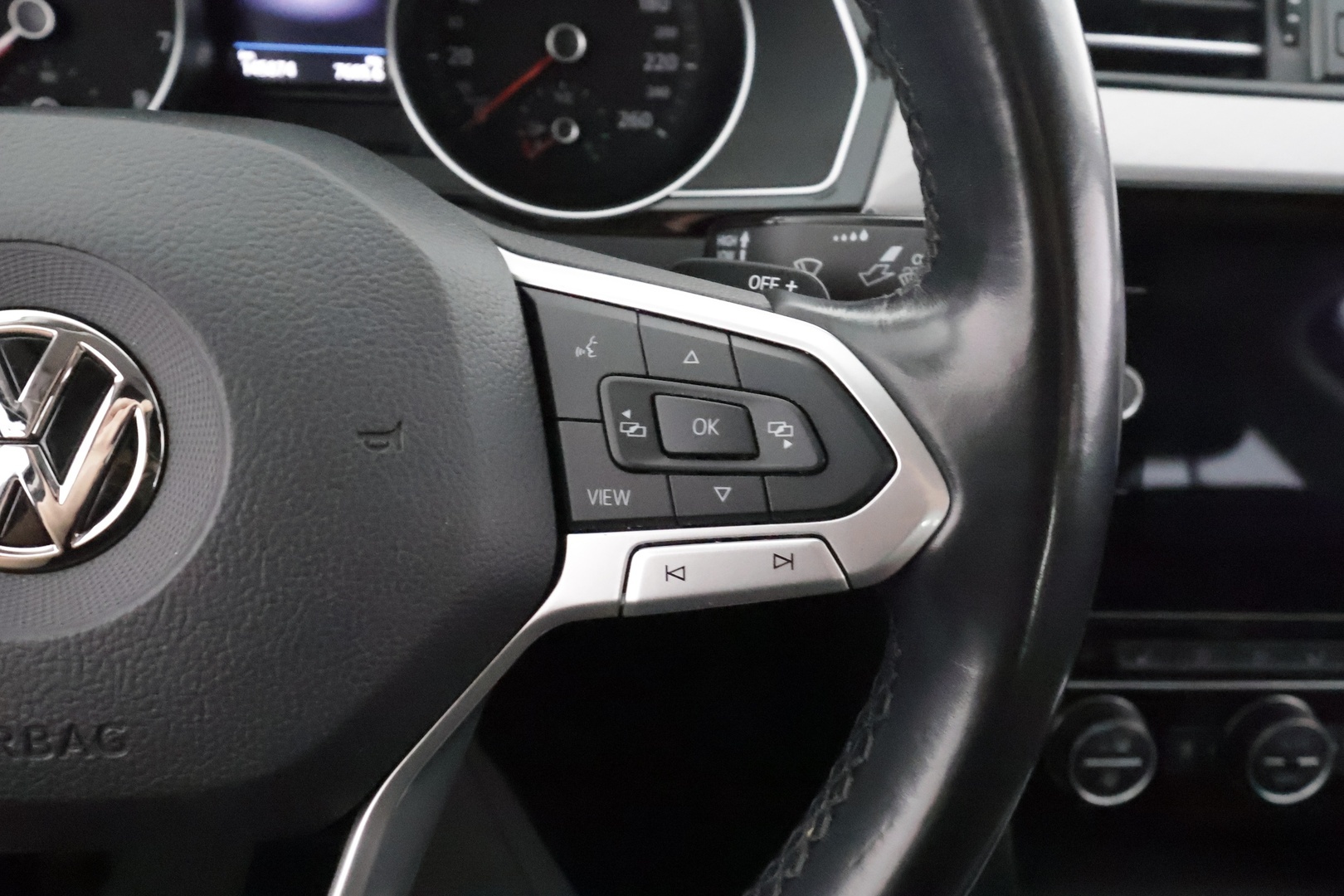 VOLKSWAGEN Passat 2020