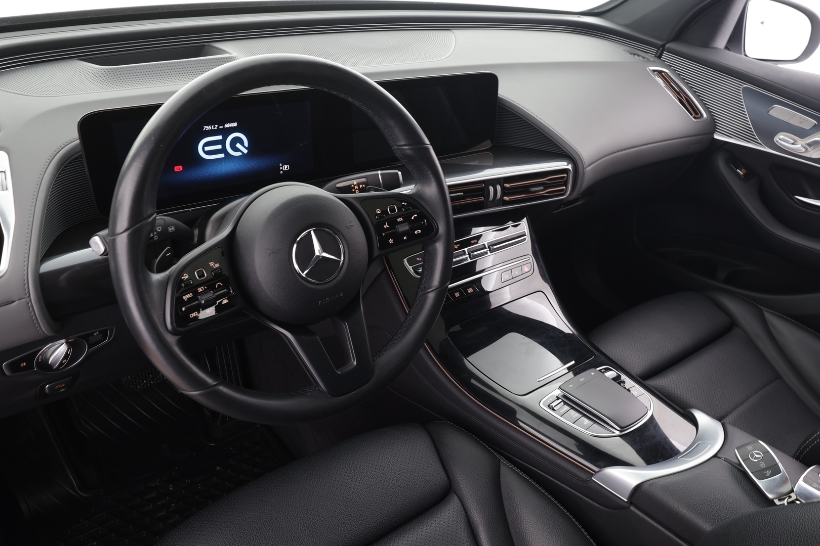 MERCEDES-BENZ EQC 2022