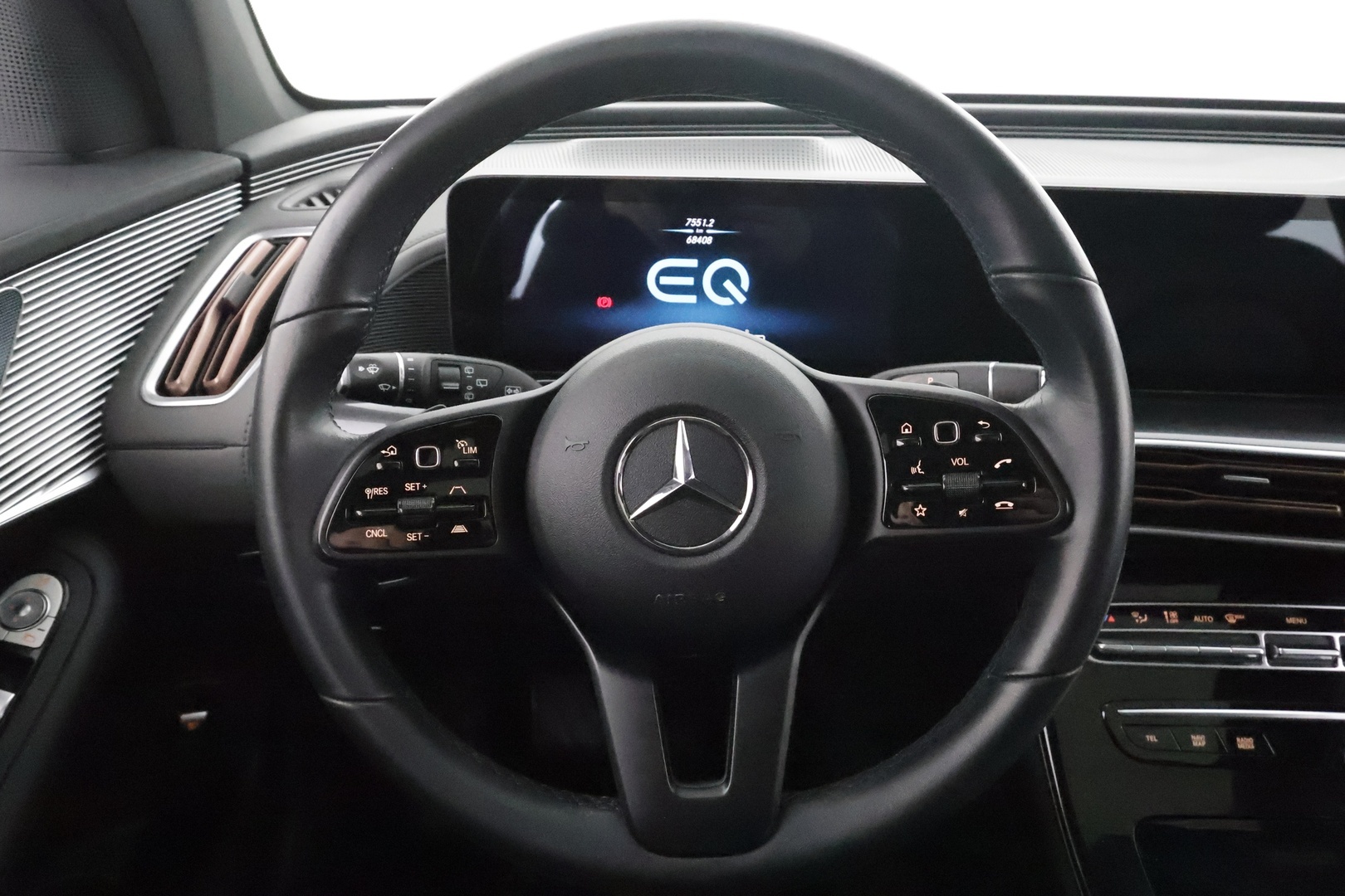 MERCEDES-BENZ EQC 2022