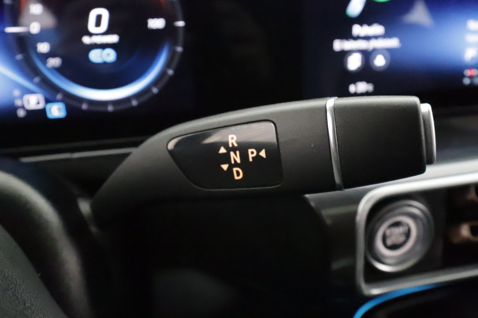 MERCEDES-BENZ EQC 2022