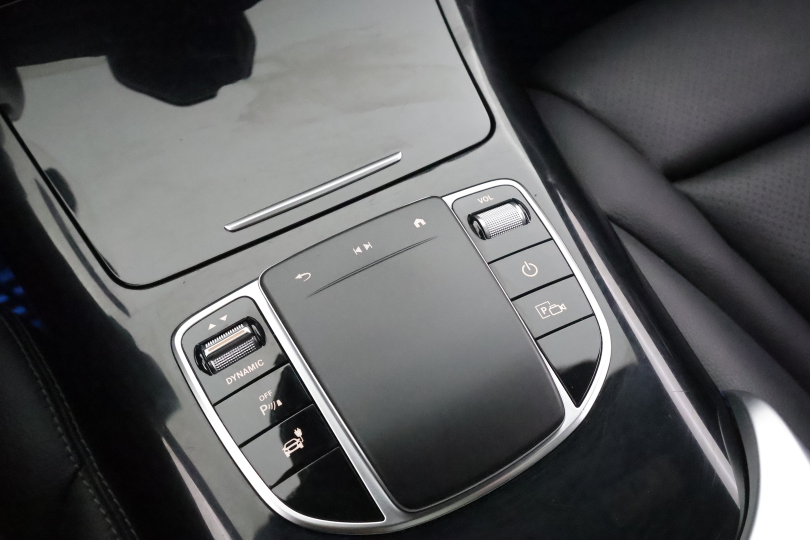 MERCEDES-BENZ EQC 2022