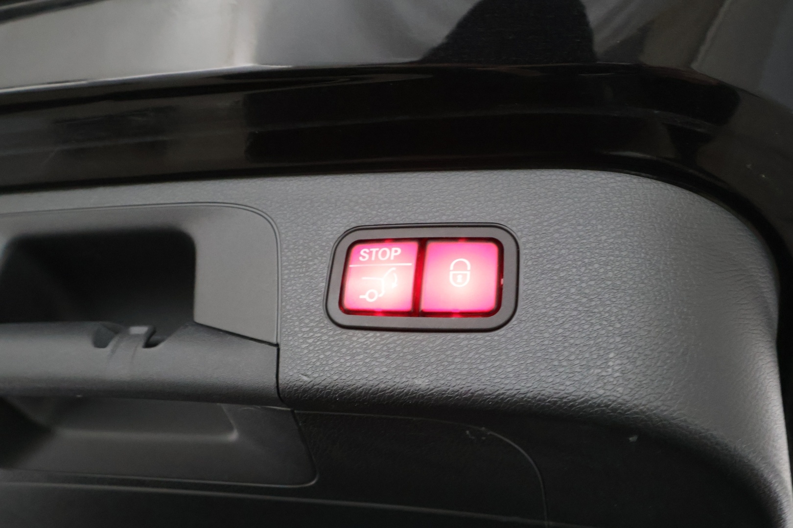 MERCEDES-BENZ EQC 2022